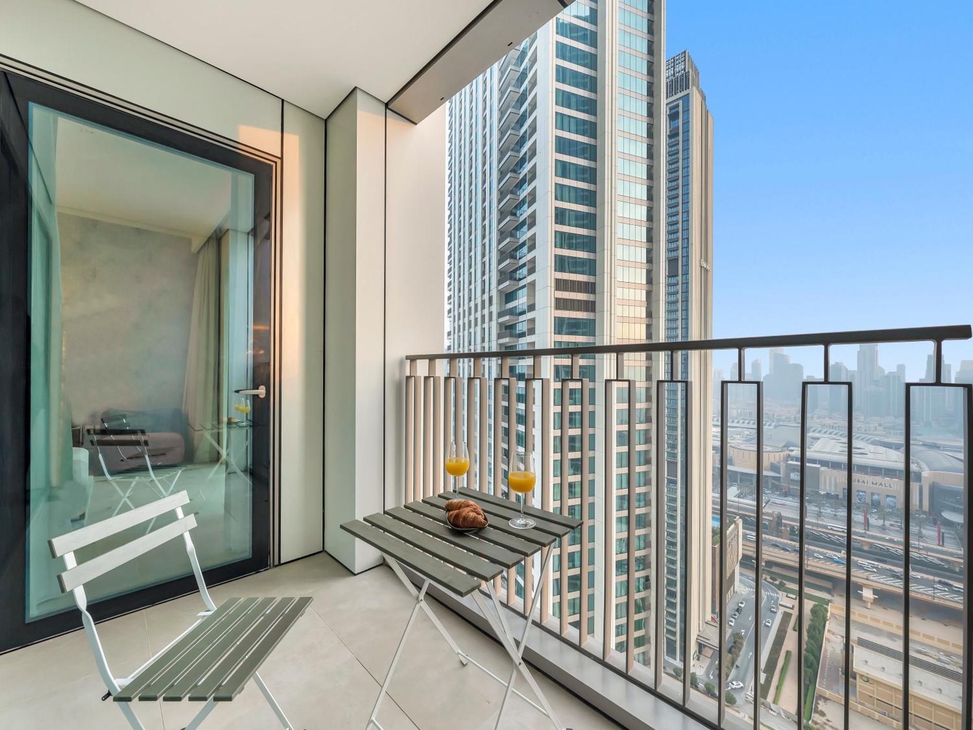 Apartamento Luxury 2br, Burj And Fountain View, 2 Min Walk To Mall Dubai