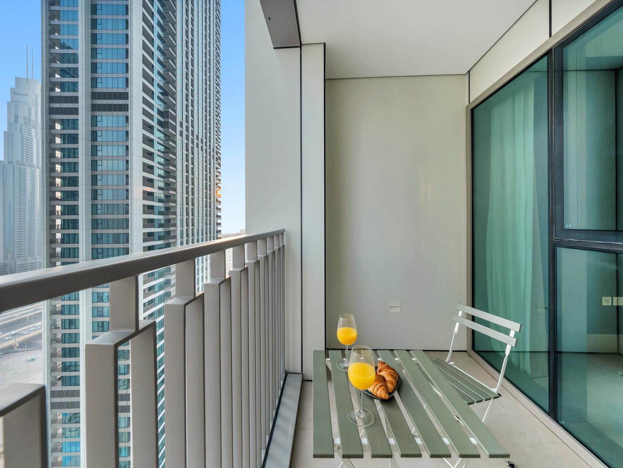 Apartamento Luxury 2br, Burj And Fountain View, 2 Min Walk To Mall Dubai