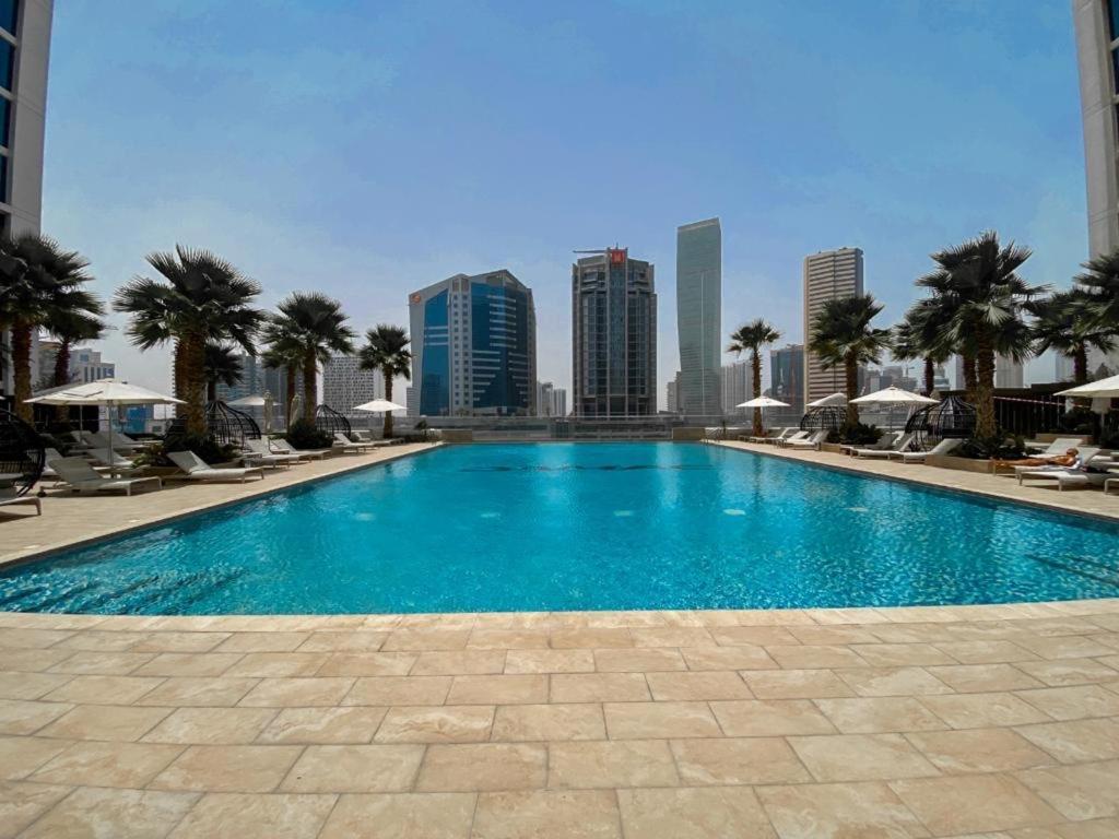 Deluxe Business Bay - Canal View - Gym & Pool Appartement *