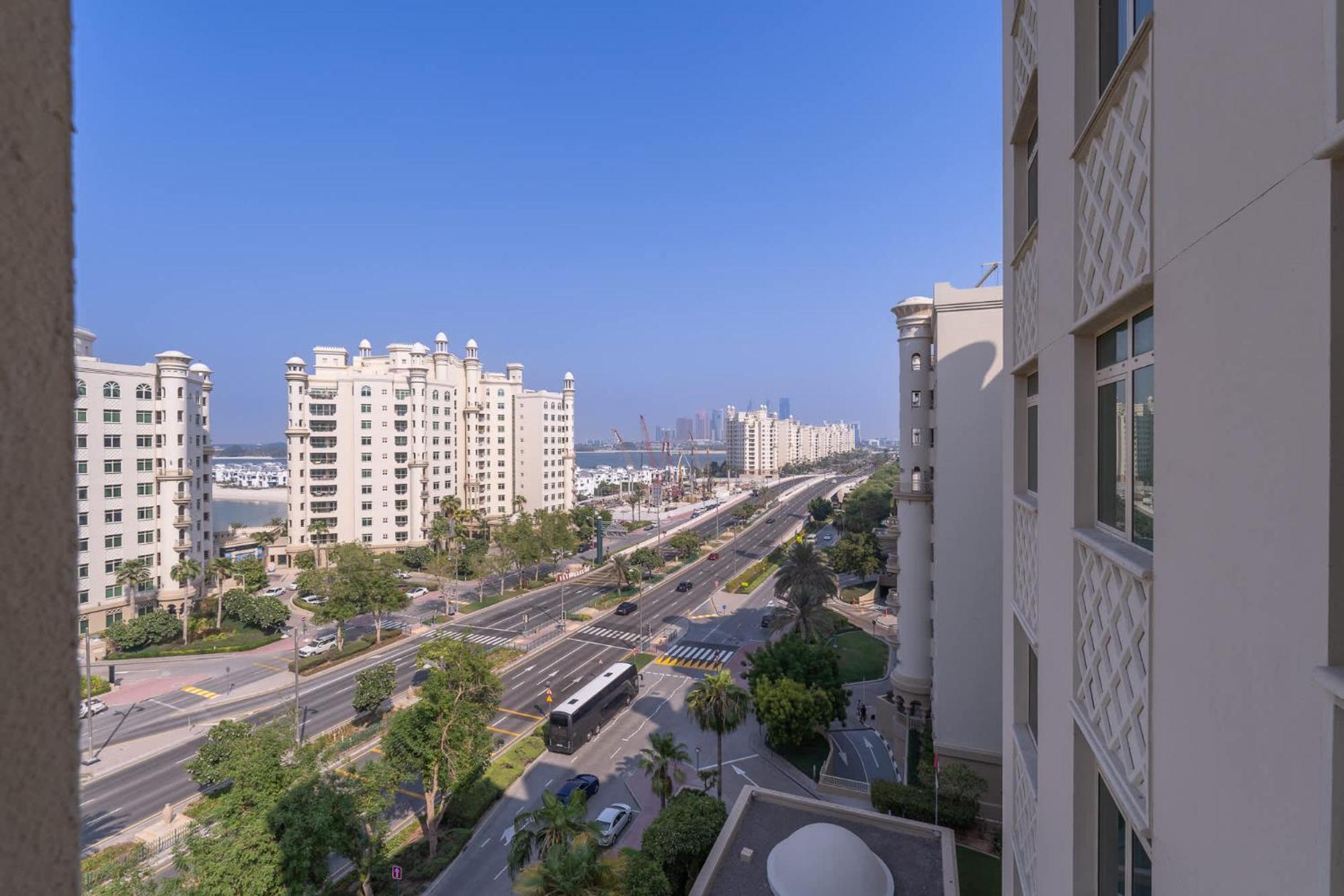 Apartamento Prestigious 3-bedroom With Access On Palm Jumeirah!