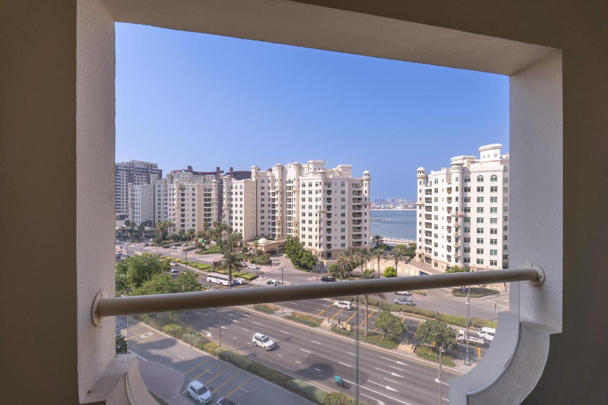 Prestigious 3-bedroom With Access On Palm Jumeirah! * Dubái