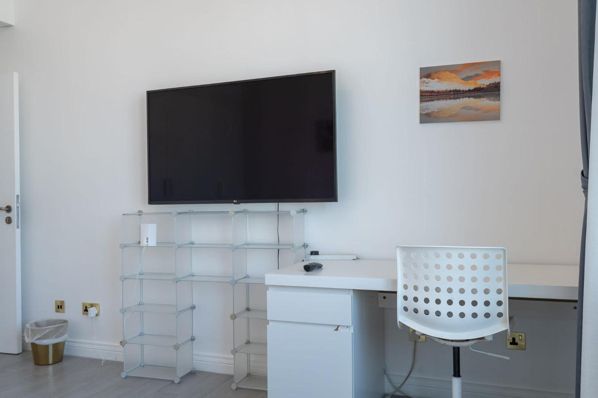 Apartamento Prestigious 3-bedroom With Access On Palm Jumeirah! Dubái