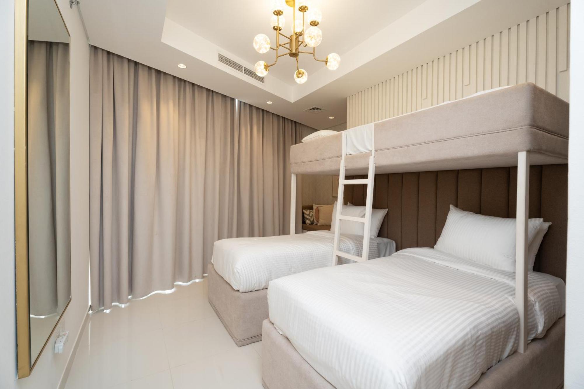 Luxury 2br Paramount Midtown Infinity Pool Business Bay Apartamento