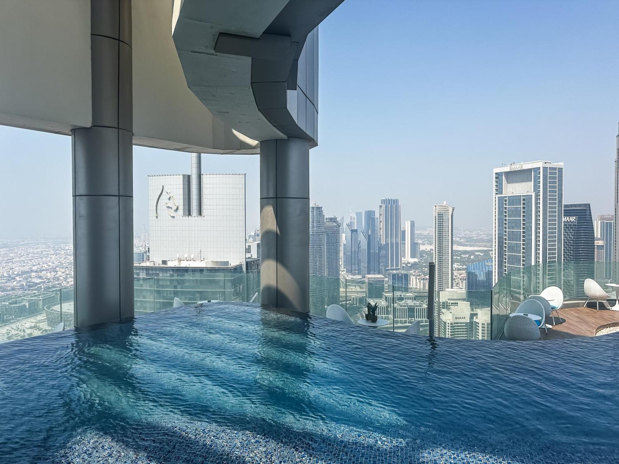 Luxury 2br Paramount Midtown Infinity Pool Business Bay Apartamento