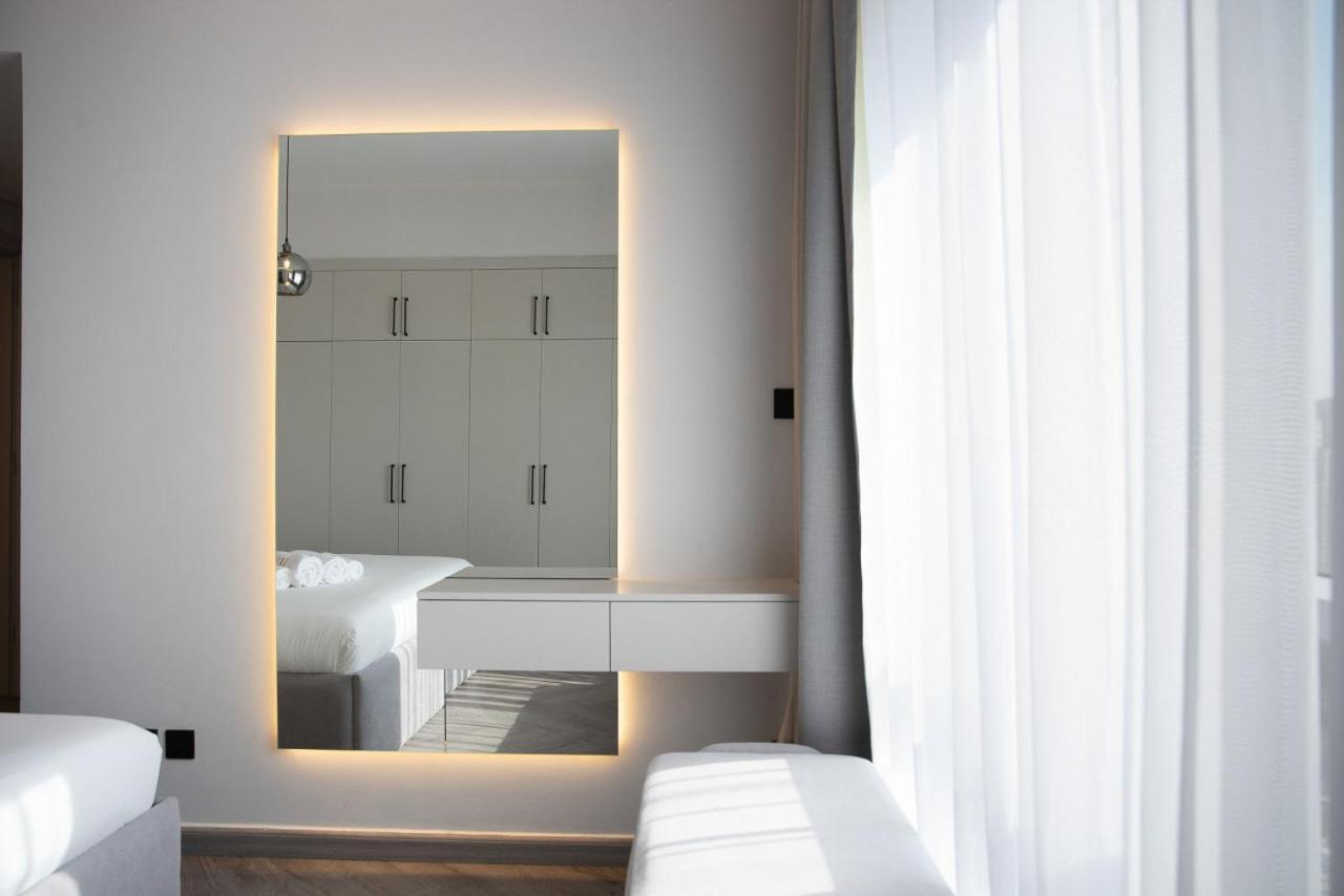 Stunning High Floor 3 Bed - Marina Appartement *
