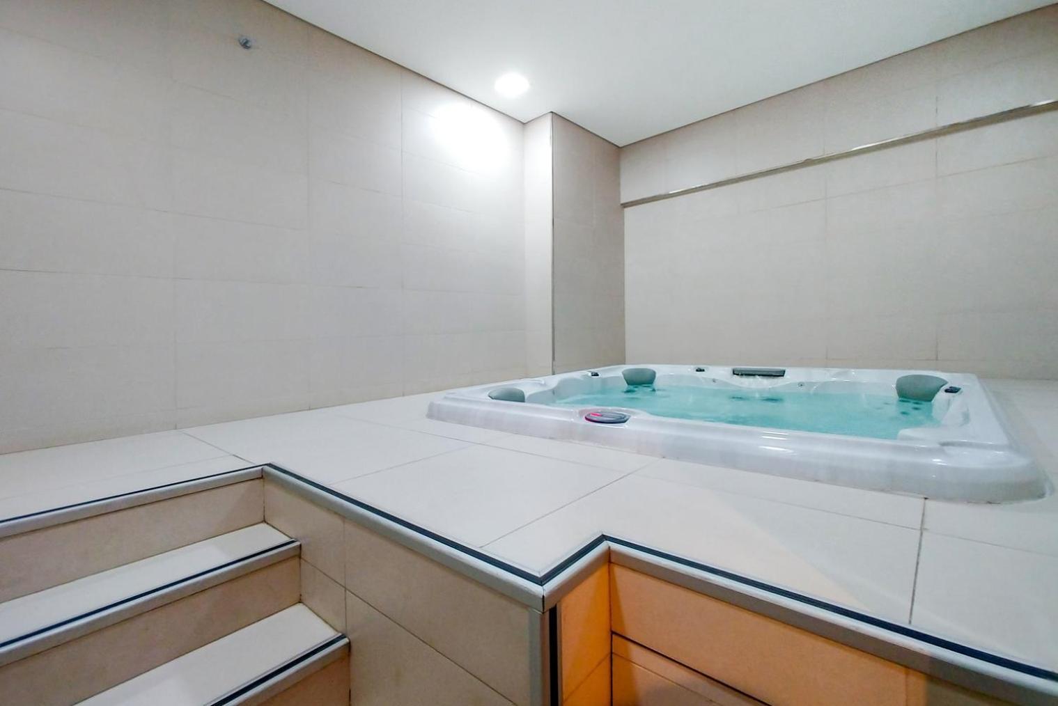 Blueground Sheikh Zayed Rd Pool Gym Dxb-387 Apartamento *
