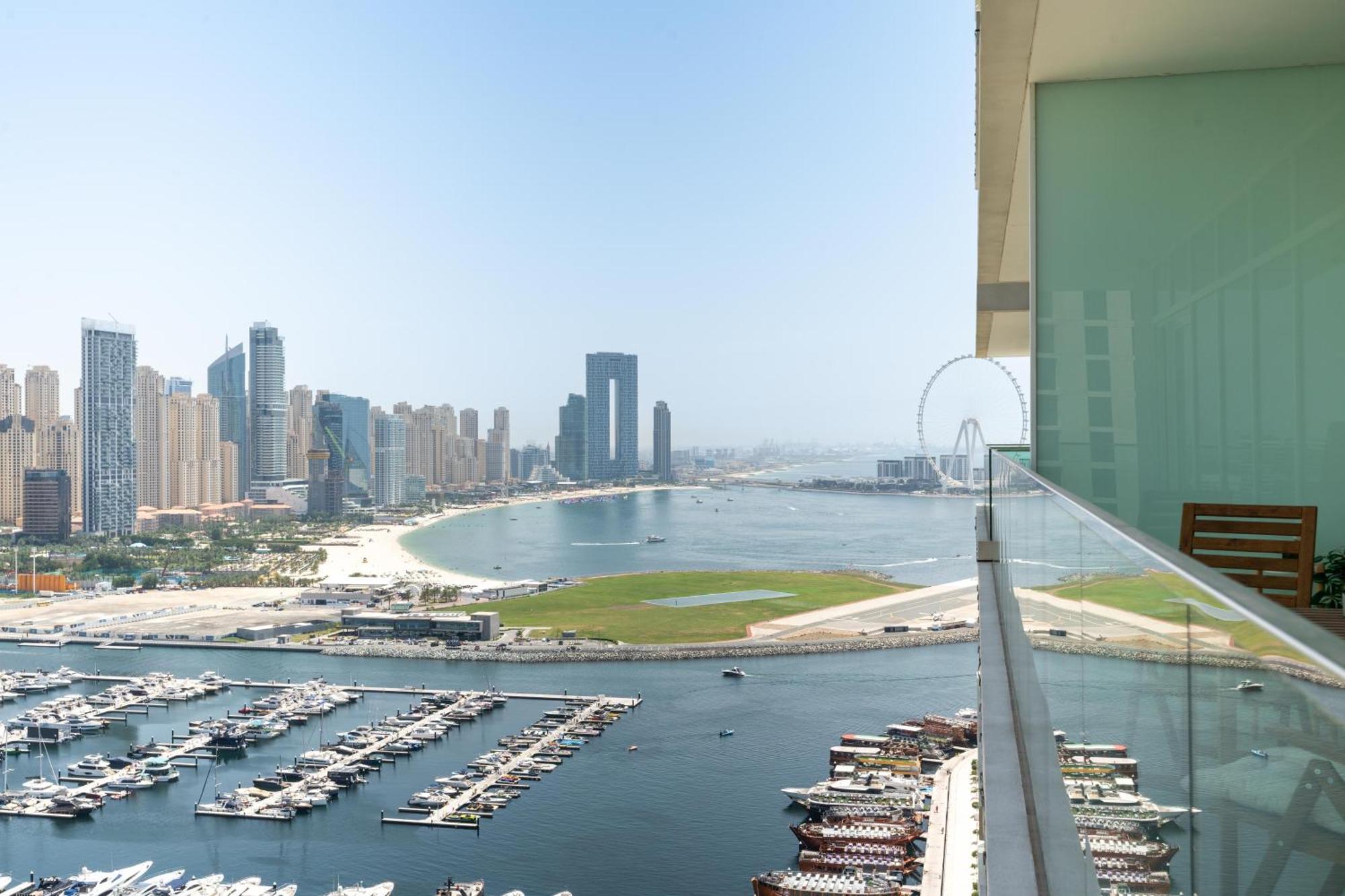 Sunrise Bay Tower 1 - Beachfront Unit With Access Dubaï