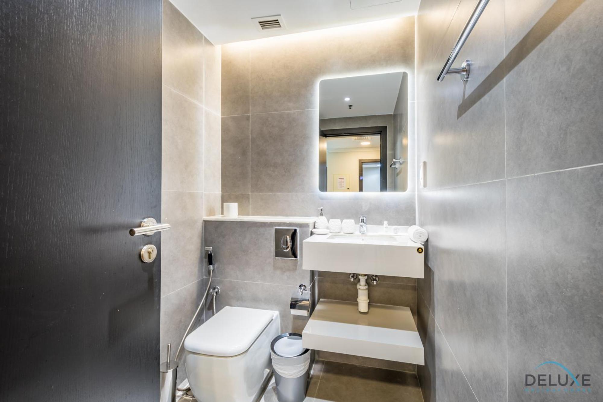 Inviting 1br In Marina Quay West, Marina By Deluxe Homes