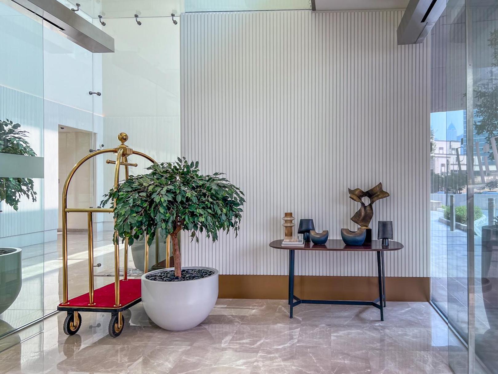 Lejlighed Downtown Luxury - Open Views Of The & The Sea - Walking Distance To Mall