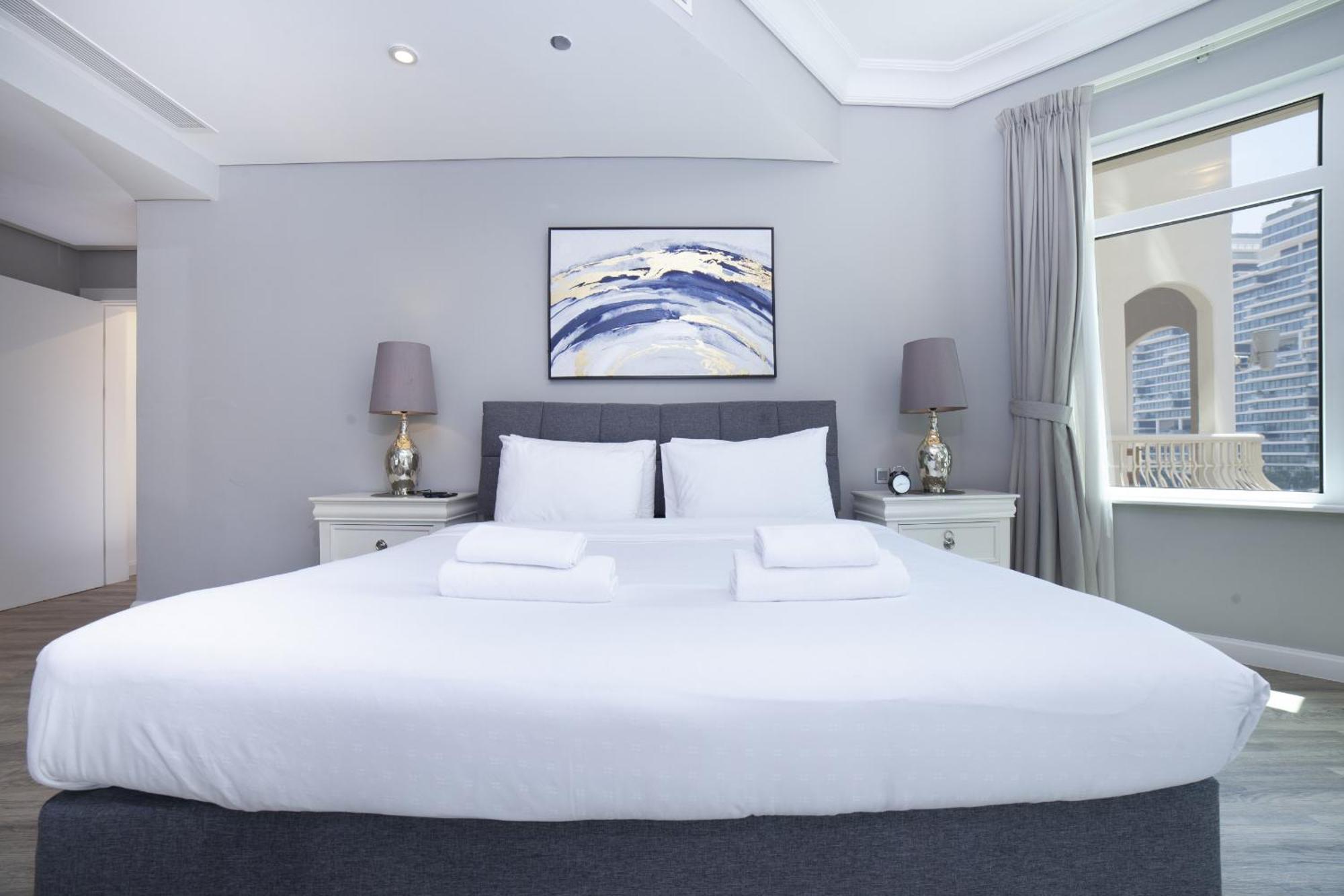 Apartamento Lux Living On Palm Jumeirah With Pool & Access Dubái