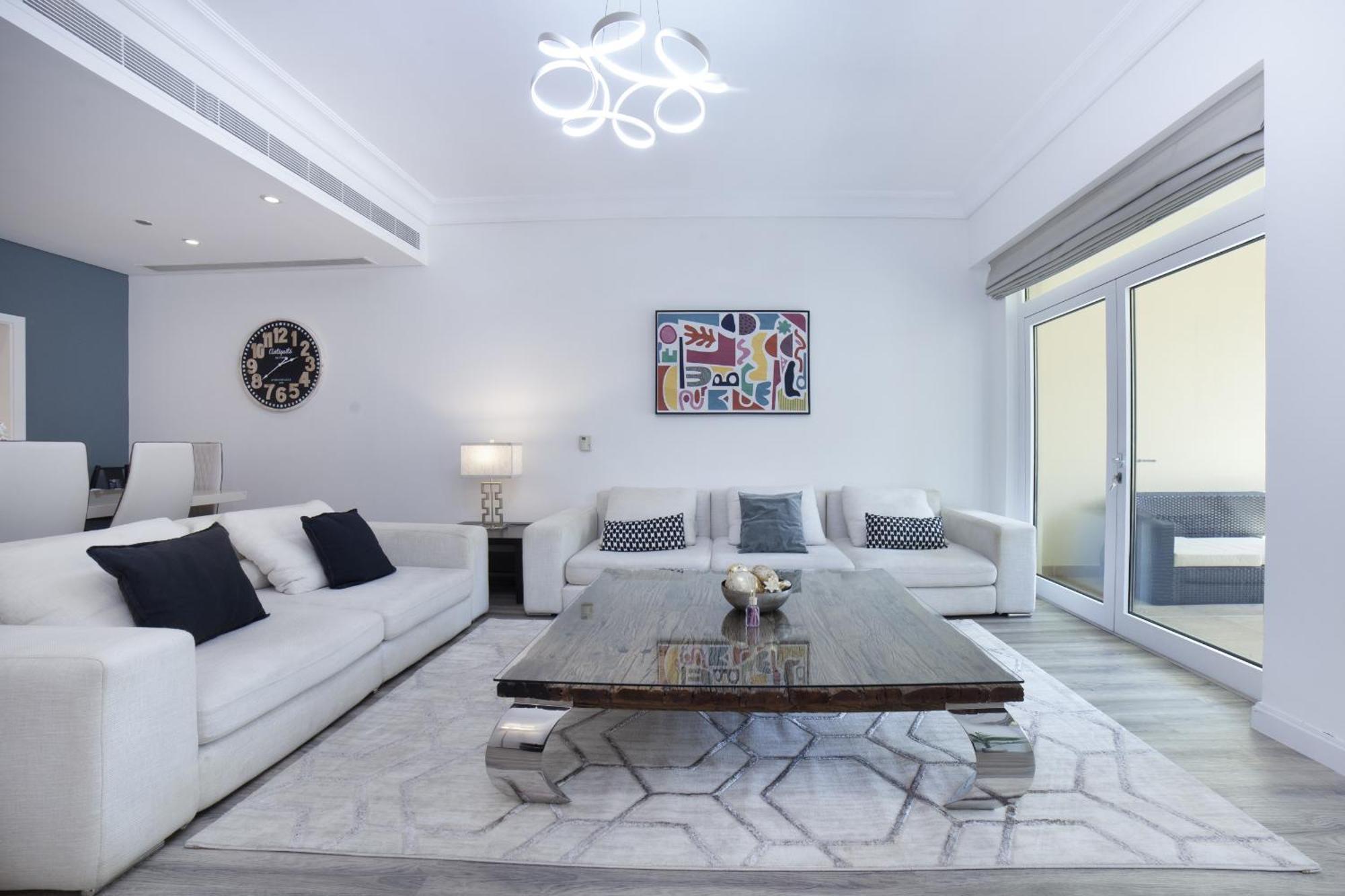 Lux Living On Palm Jumeirah With Pool & Access Dubái