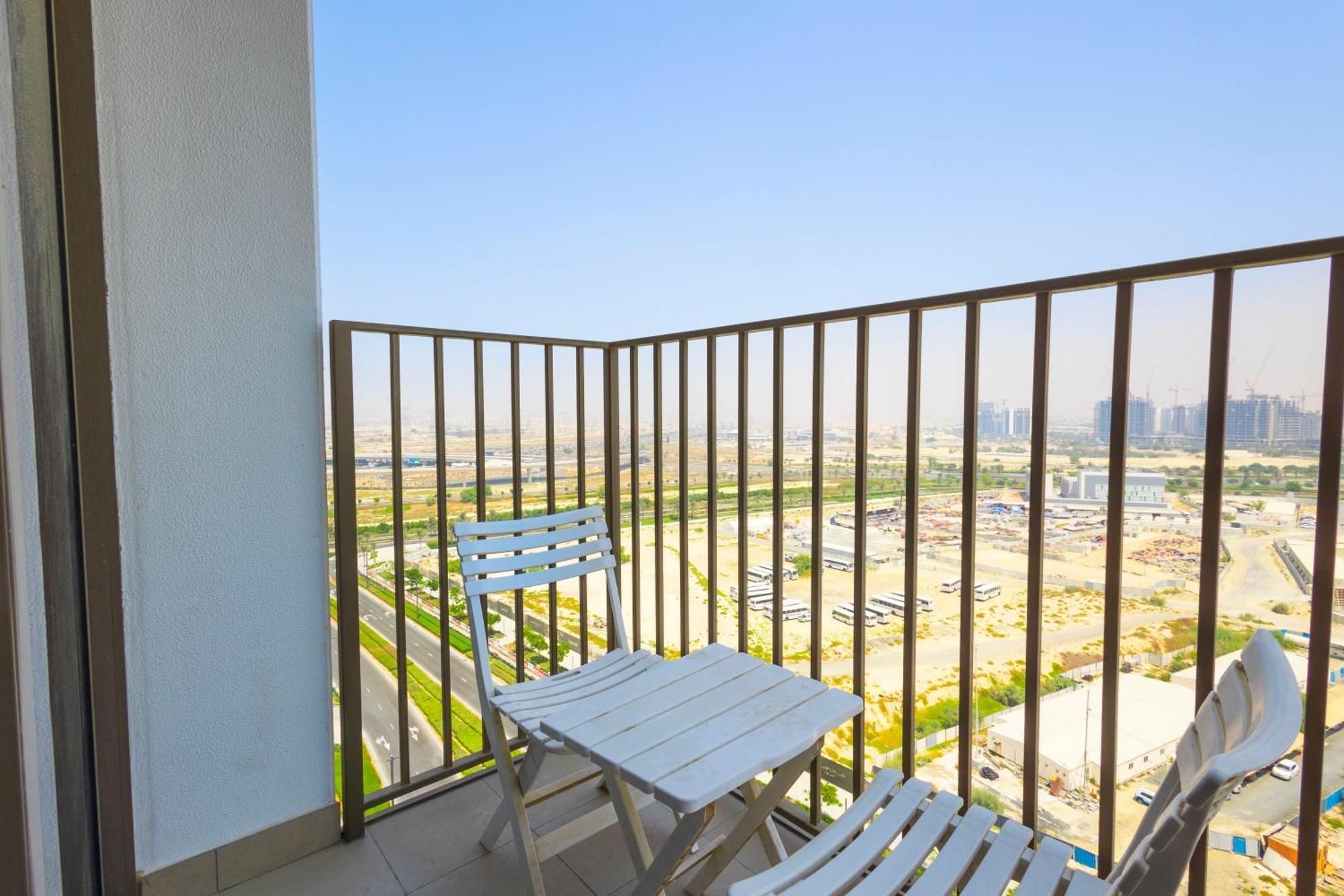 Socio Tower1 - Hills Modern Urban Retreat In The By Serenity Living Homes Dubái