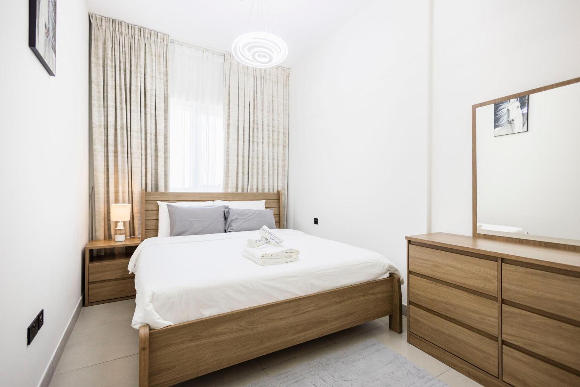 Apartamento Socio Tower1 - Hills Modern Urban Retreat In The By Serenity Living Homes Dubái