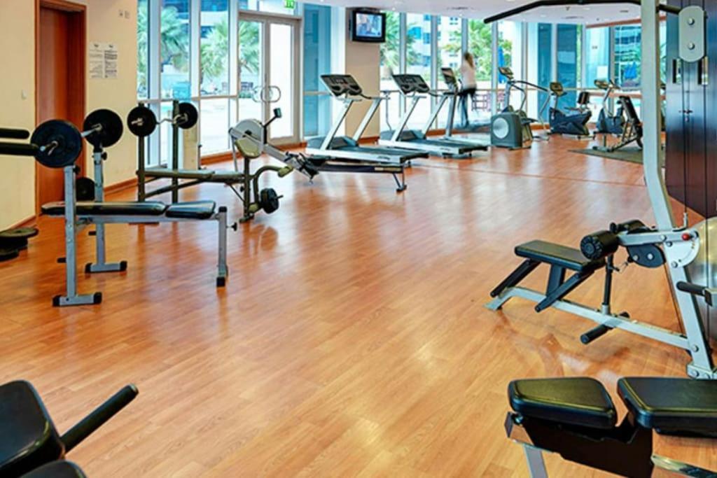 Apartamento Marina View With Pool, Gym, Tennis Court, 5 Mins To