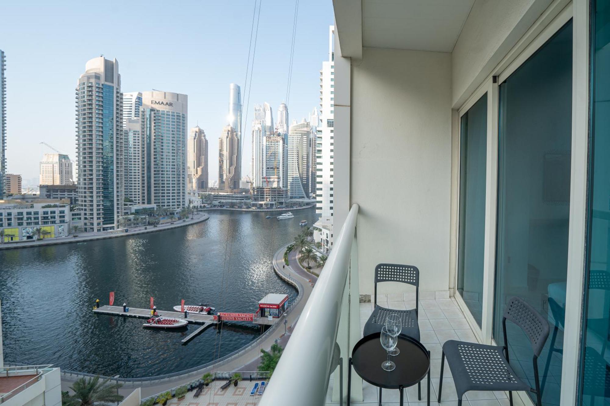 Exquisite Marina View 2 Bedrooms Near Metro And Marina Mall Appartement *