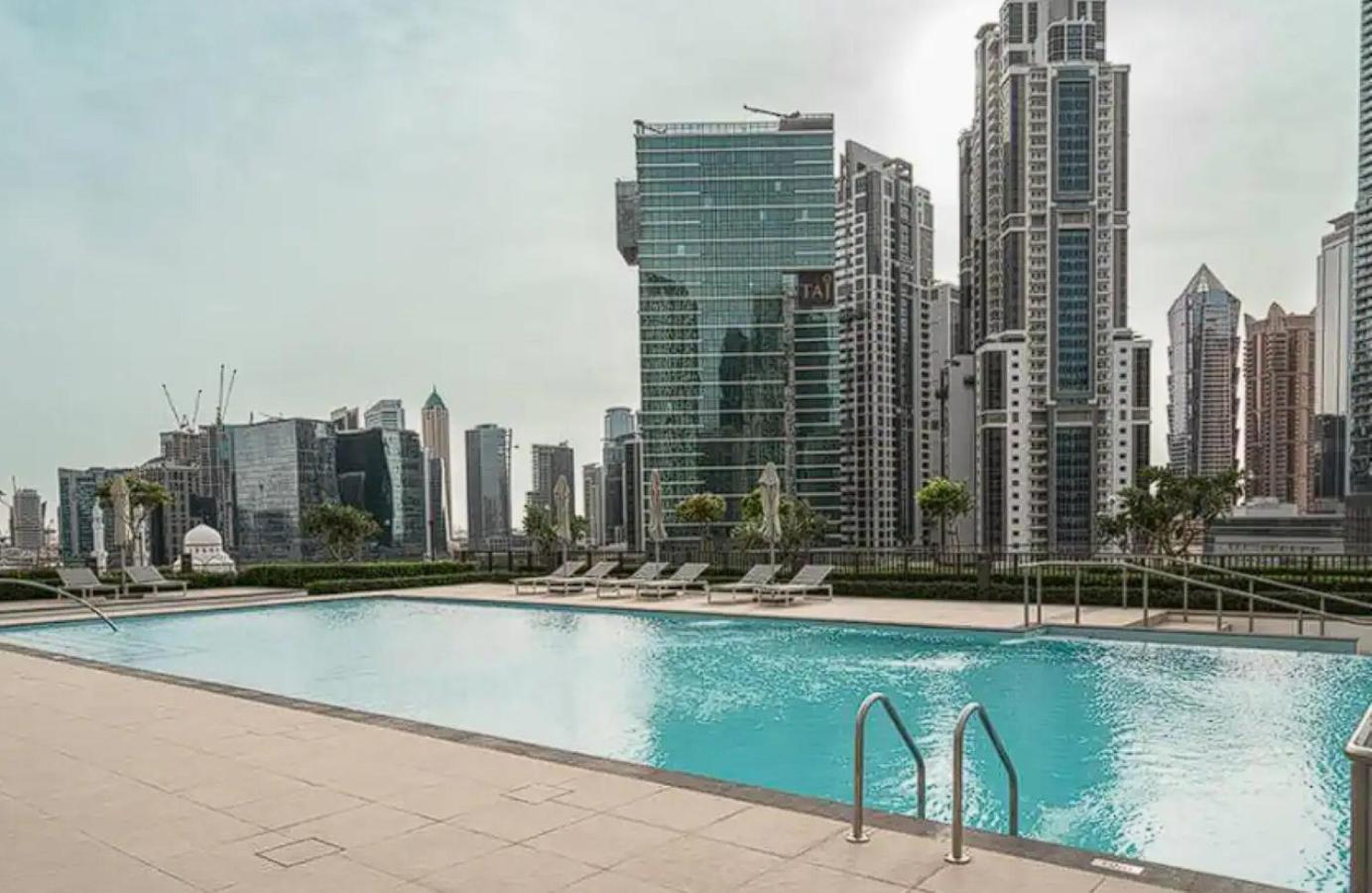 Stunning 3 Bedroom With Burj Khalifa And Fountain Views - Sleeps 9 - 2 Balconies