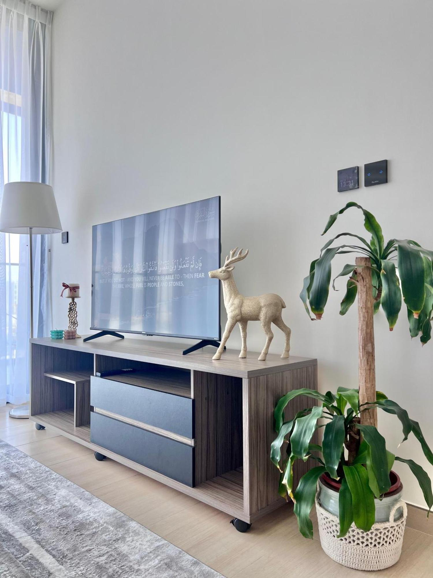1 Bedroom In Jvc Appartement *