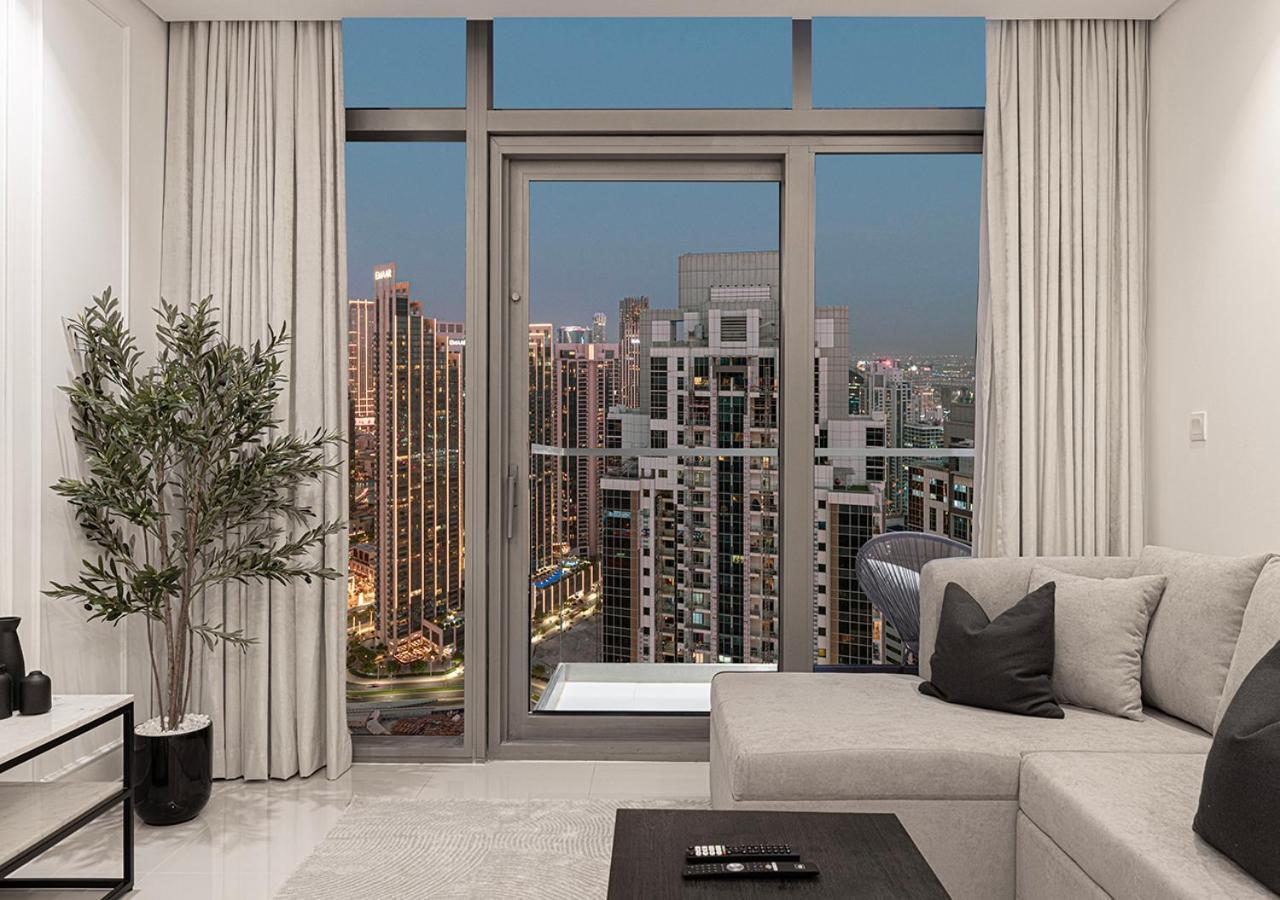 Apartamento High Floor In 5 Star With Infinity Pool Burj View Gym Sauna Dubai