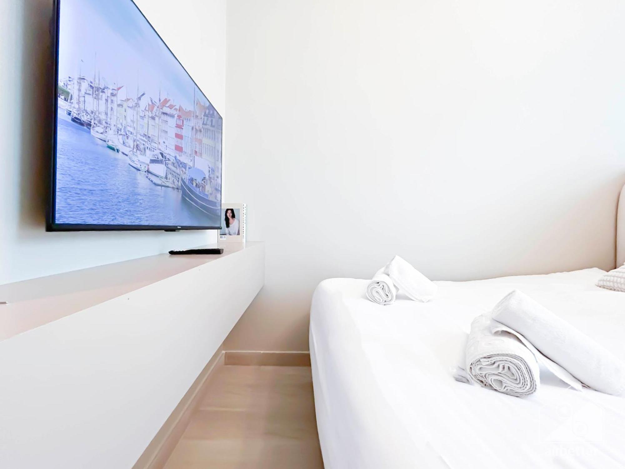 Cozy With Balcony & Stunning Views Dubaï