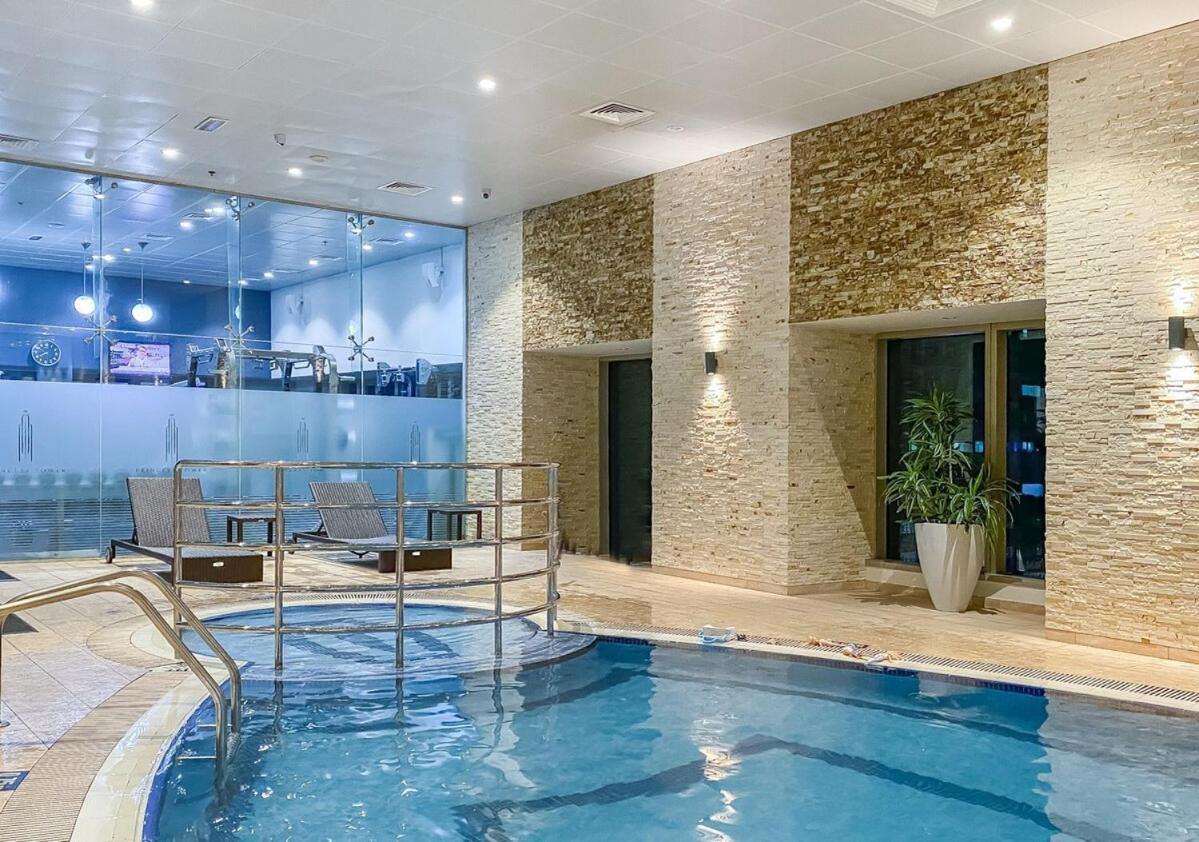 Spectacular 2-bedroom At Princess Tower In Marina! Ferienhaus *