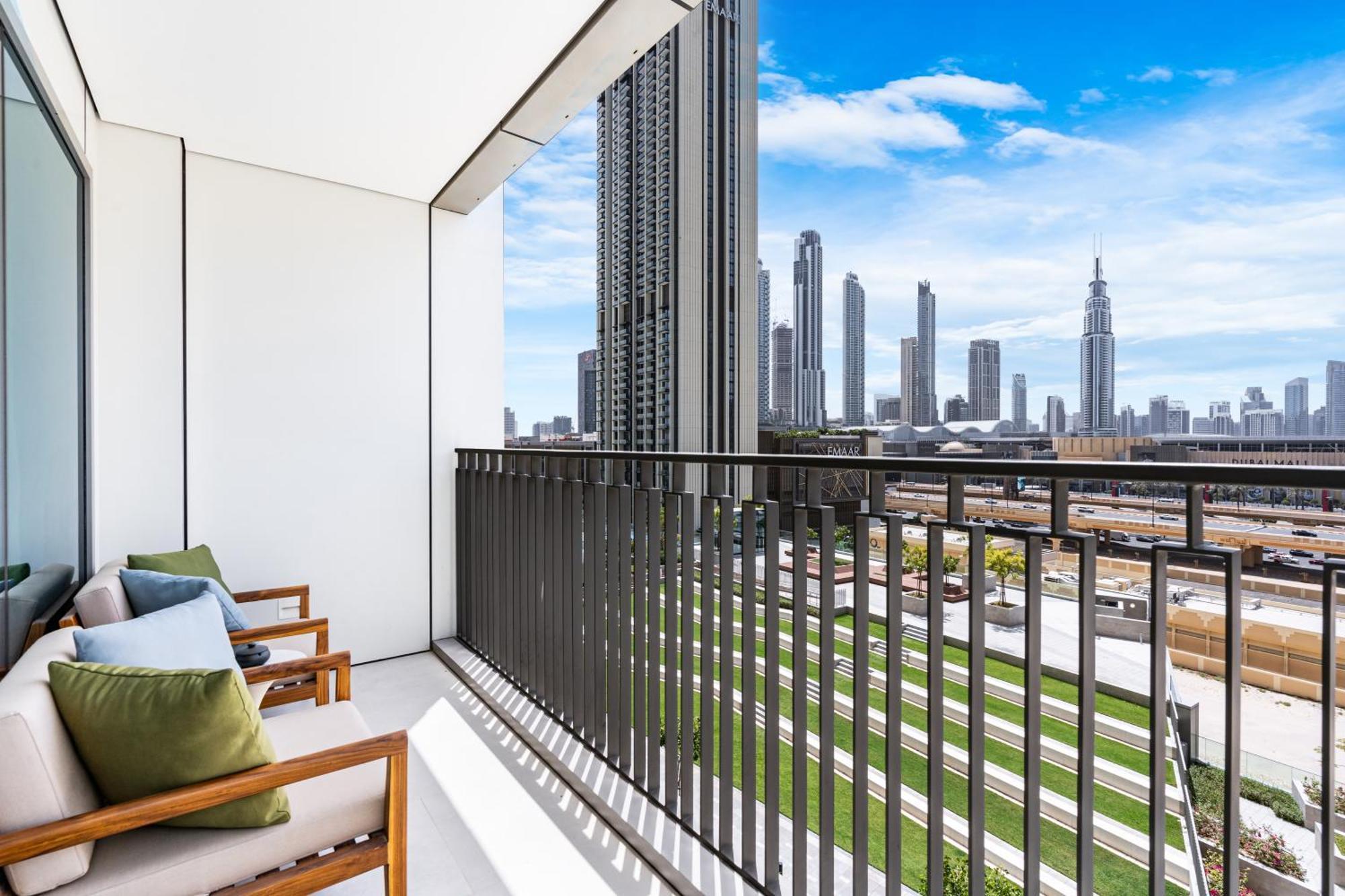 Apartment Premium 2br In Dtv With Burj Khalifa View *