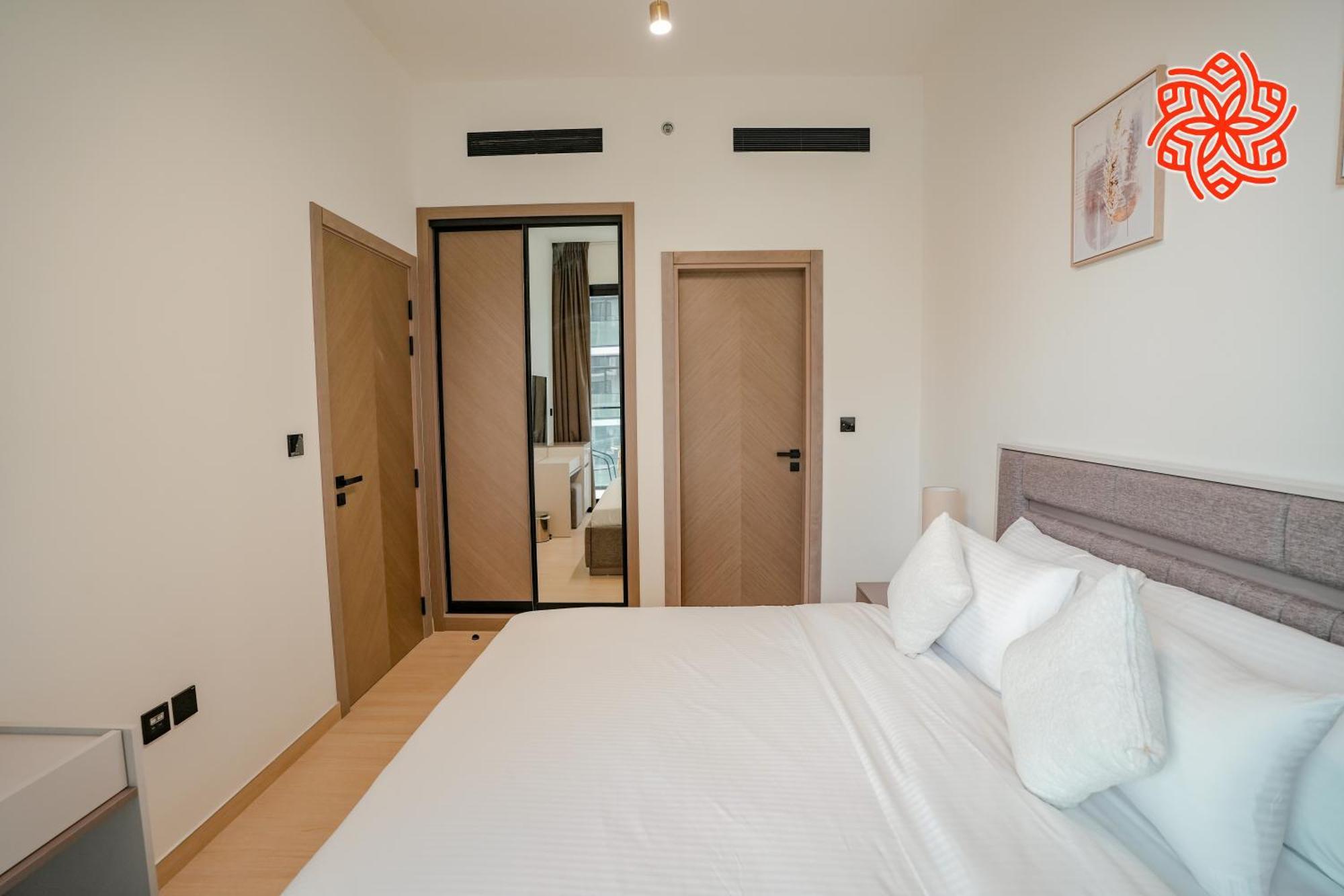 Alashrafia Saray - Bright 1bdr In Jvc *