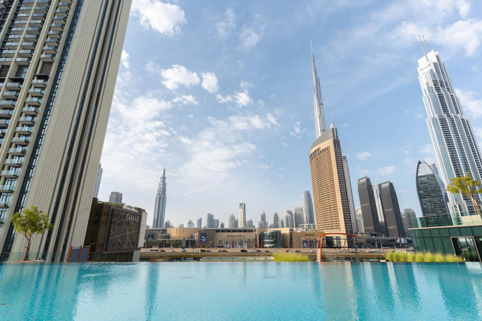 Appartement Infinity Pool With Burj Khalifa View - 1 Bedroom In Downtown - 5 Min Walk To Mall, Close To Burj Khalifa - Sleeps 4 People By Zen Dubaï