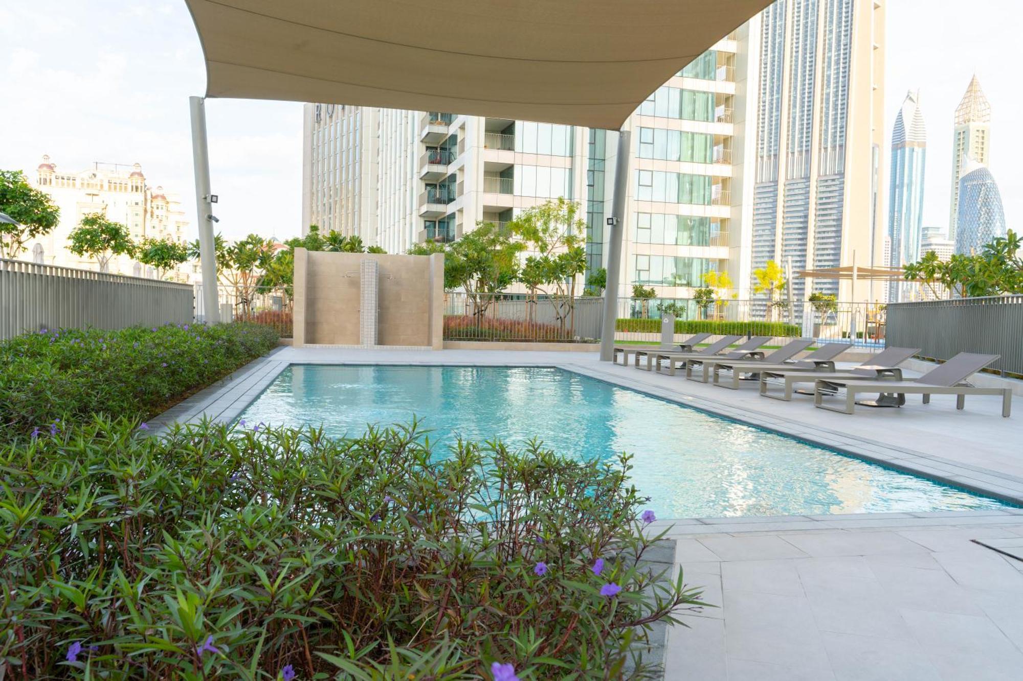 Infinity Pool With Burj Khalifa View - 1 Bedroom In Downtown - 5 Min Walk To Mall, Close To Burj Khalifa - Sleeps 4 People By Zen Dubaï