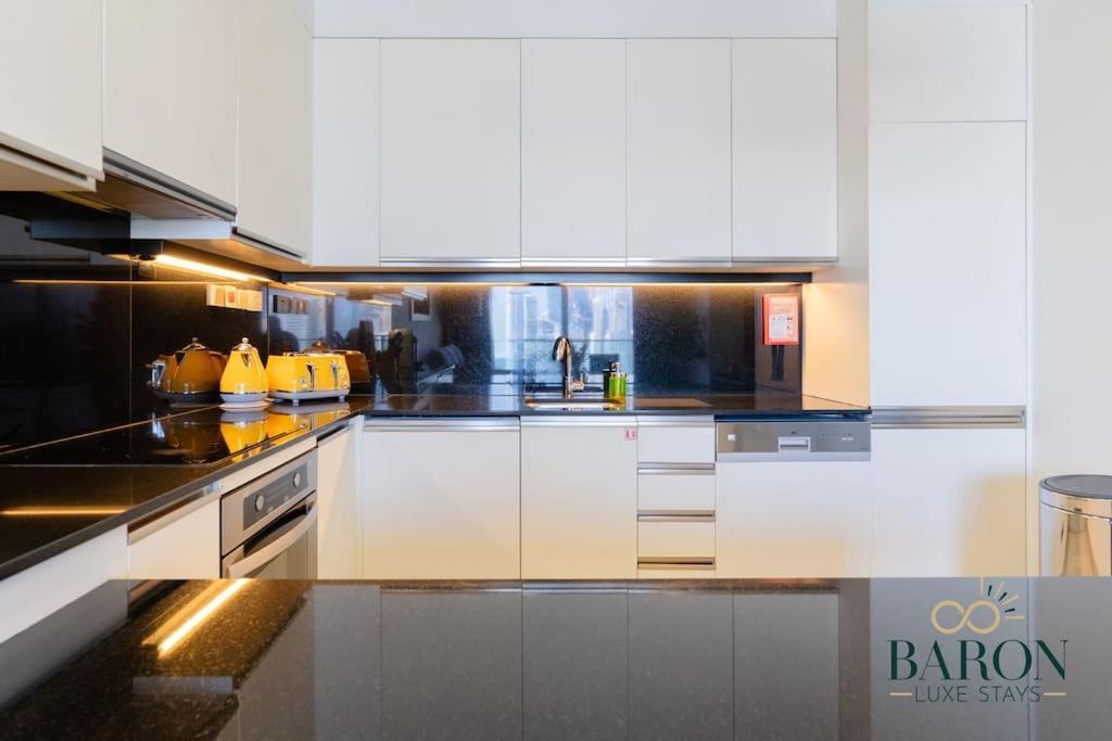 Stylish 1br Unit, Address Marina * Dubaï
