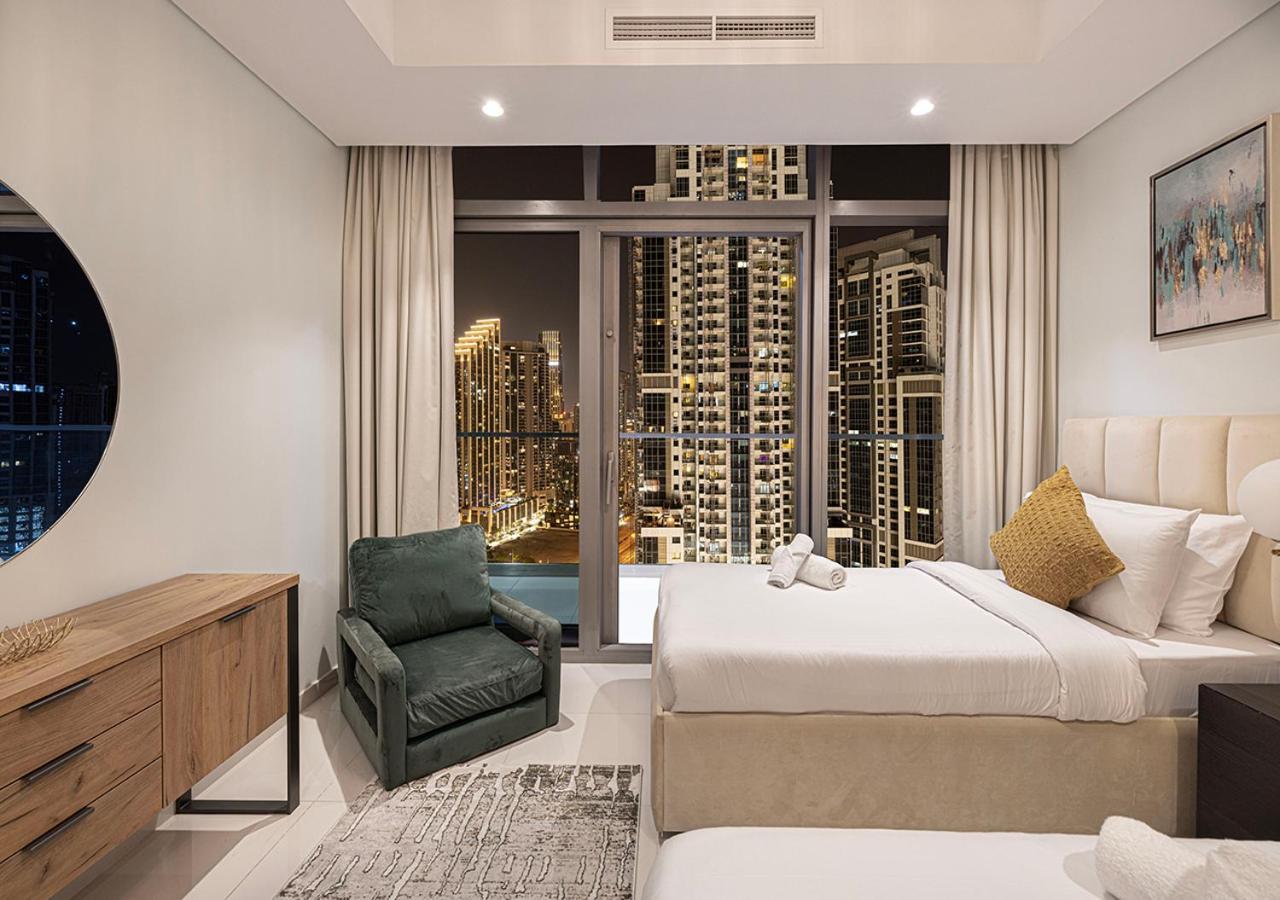 Hausreserv At Paramount Midtown - Infinity Pool With Burj Khalifa View - Luxury Apartemen
