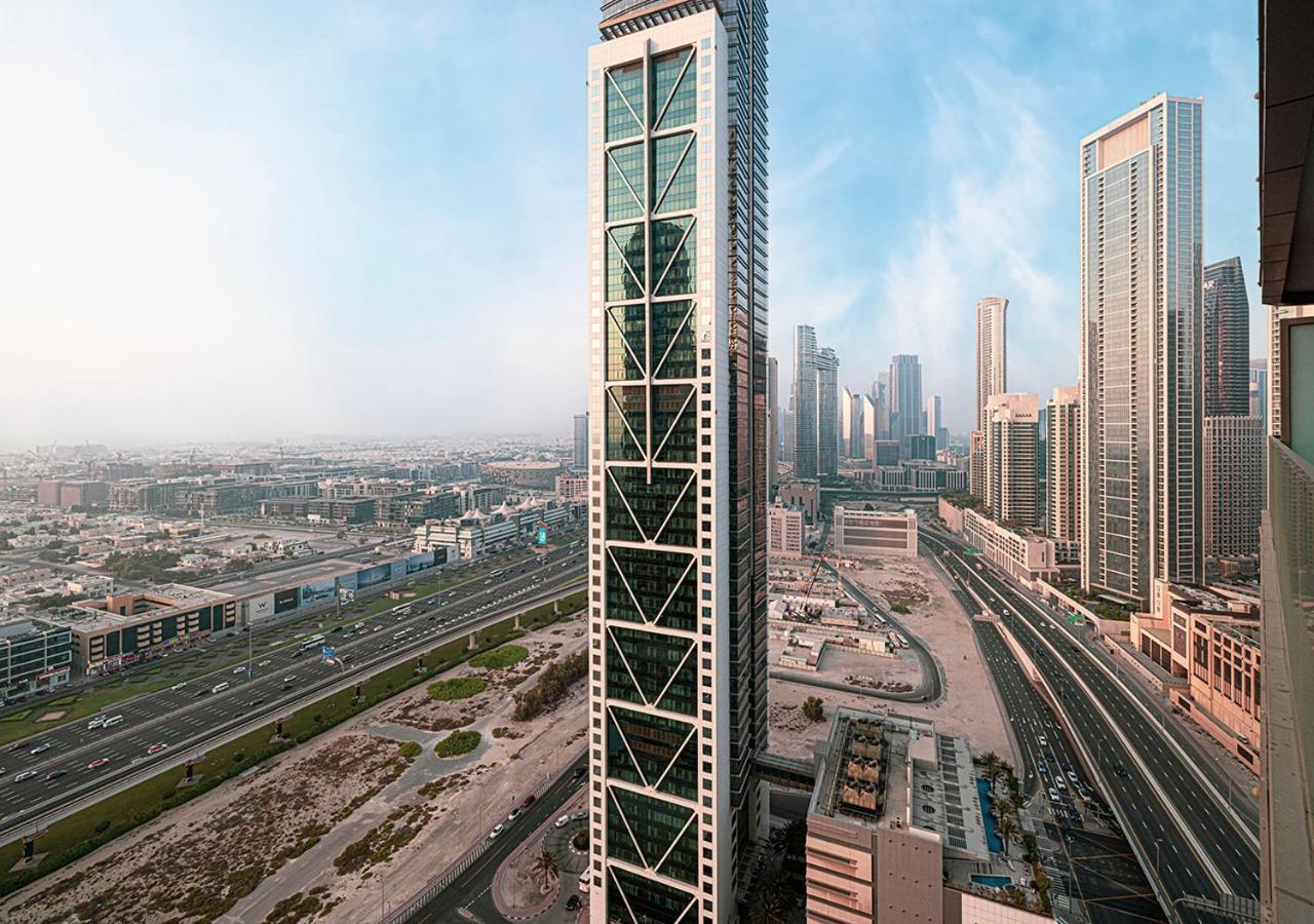 Hausreserv At Paramount Midtown - Infinity Pool With Burj Khalifa View - Luxury Apartemen
