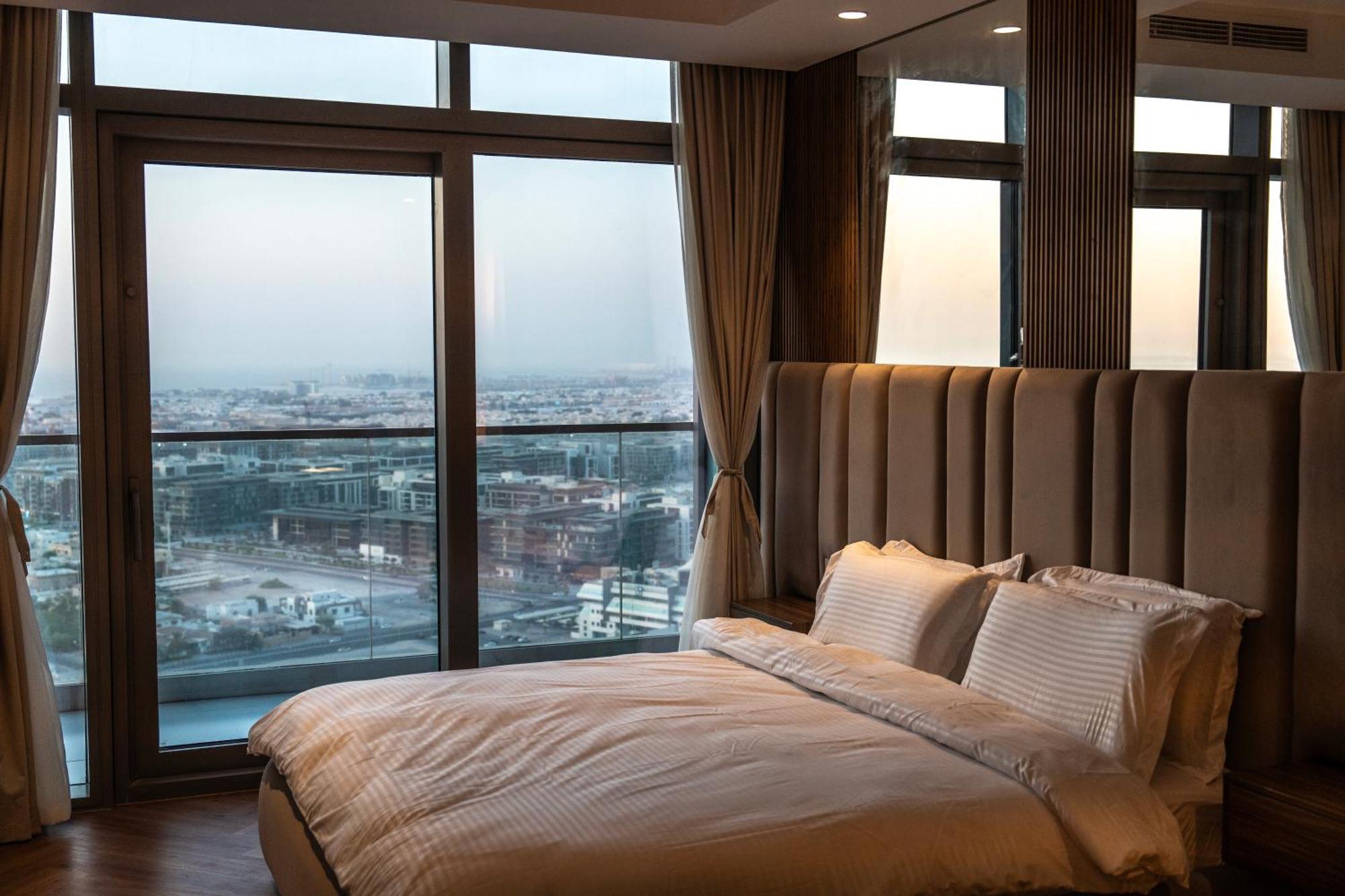 Hausreserv At Paramount Midtown - Infinity Pool With Burj Khalifa View - Luxury Apartemen