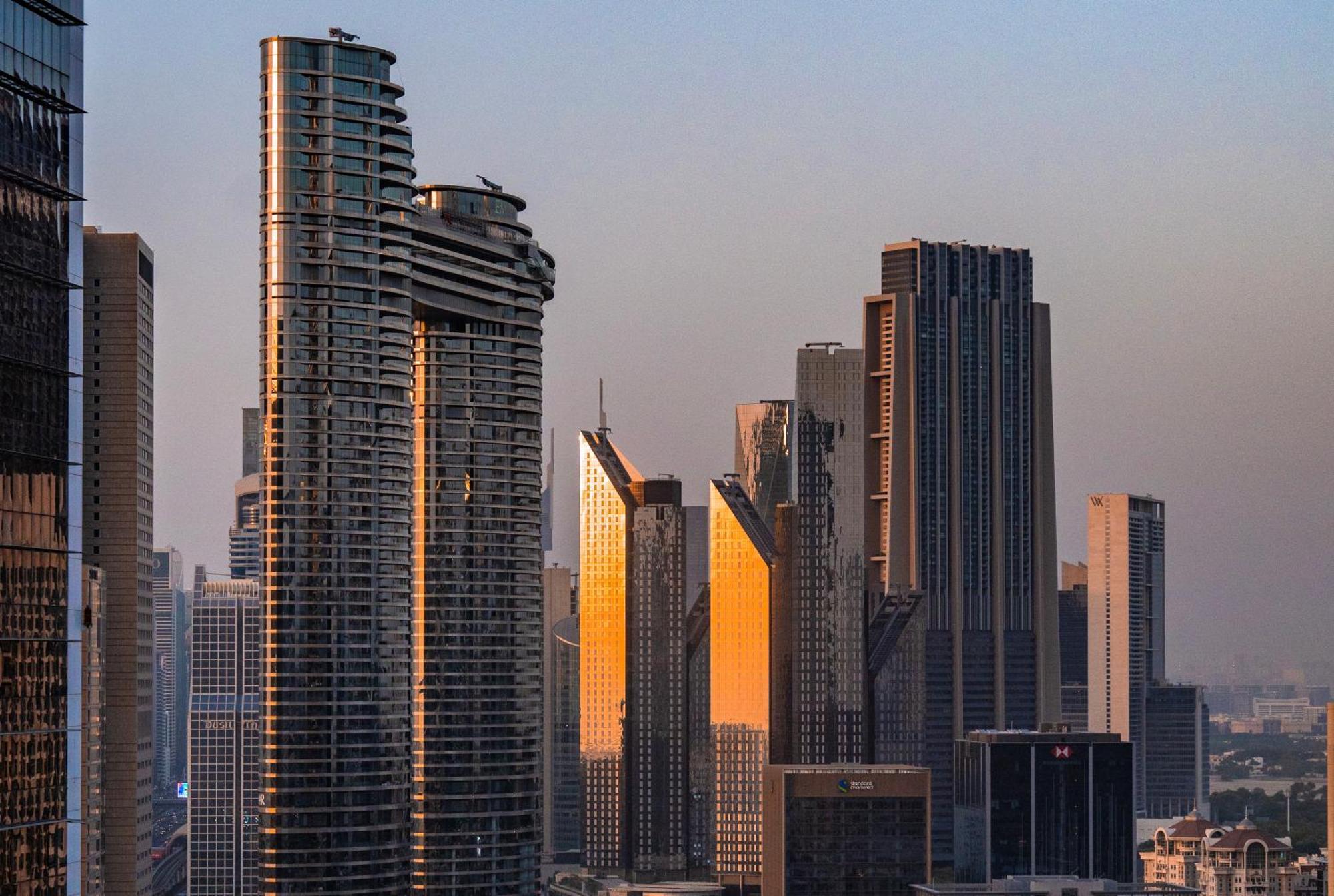 Hausreserv At Paramount Midtown - Infinity Pool With Burj Khalifa View - Luxury Apartemen *