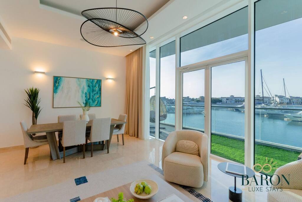 Luxe Waterfront Oasis The Palm Appartement