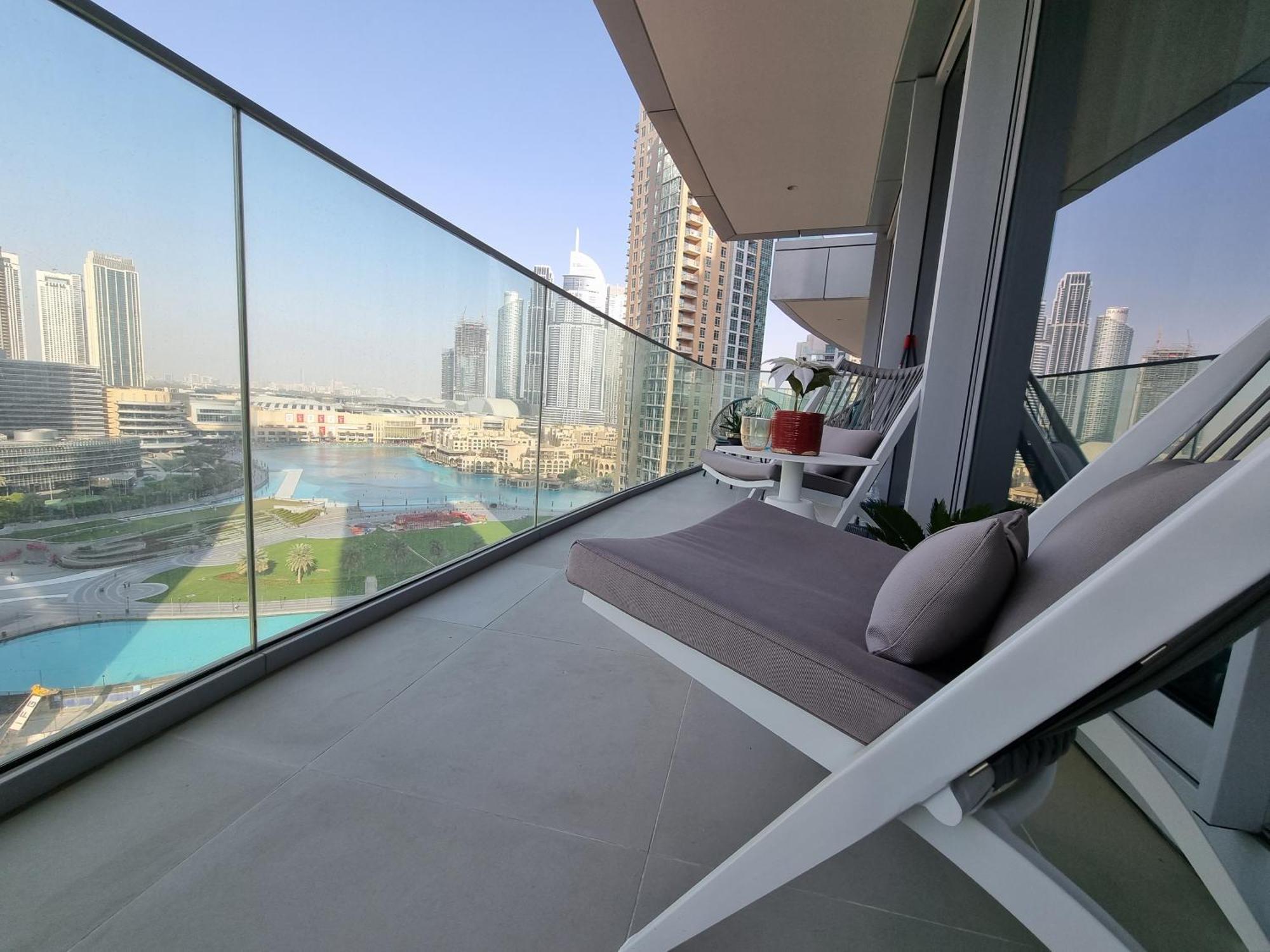 Spectacular Views Of Burj & Fountain - 2 Br Lägenhet *