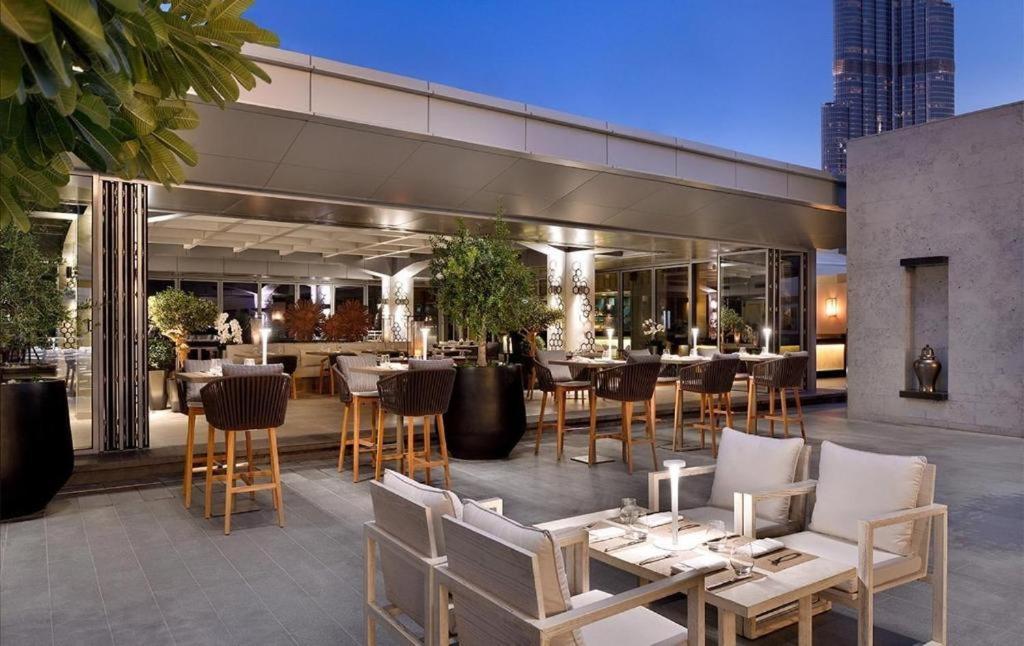 Creston Mall Residences Appartamento