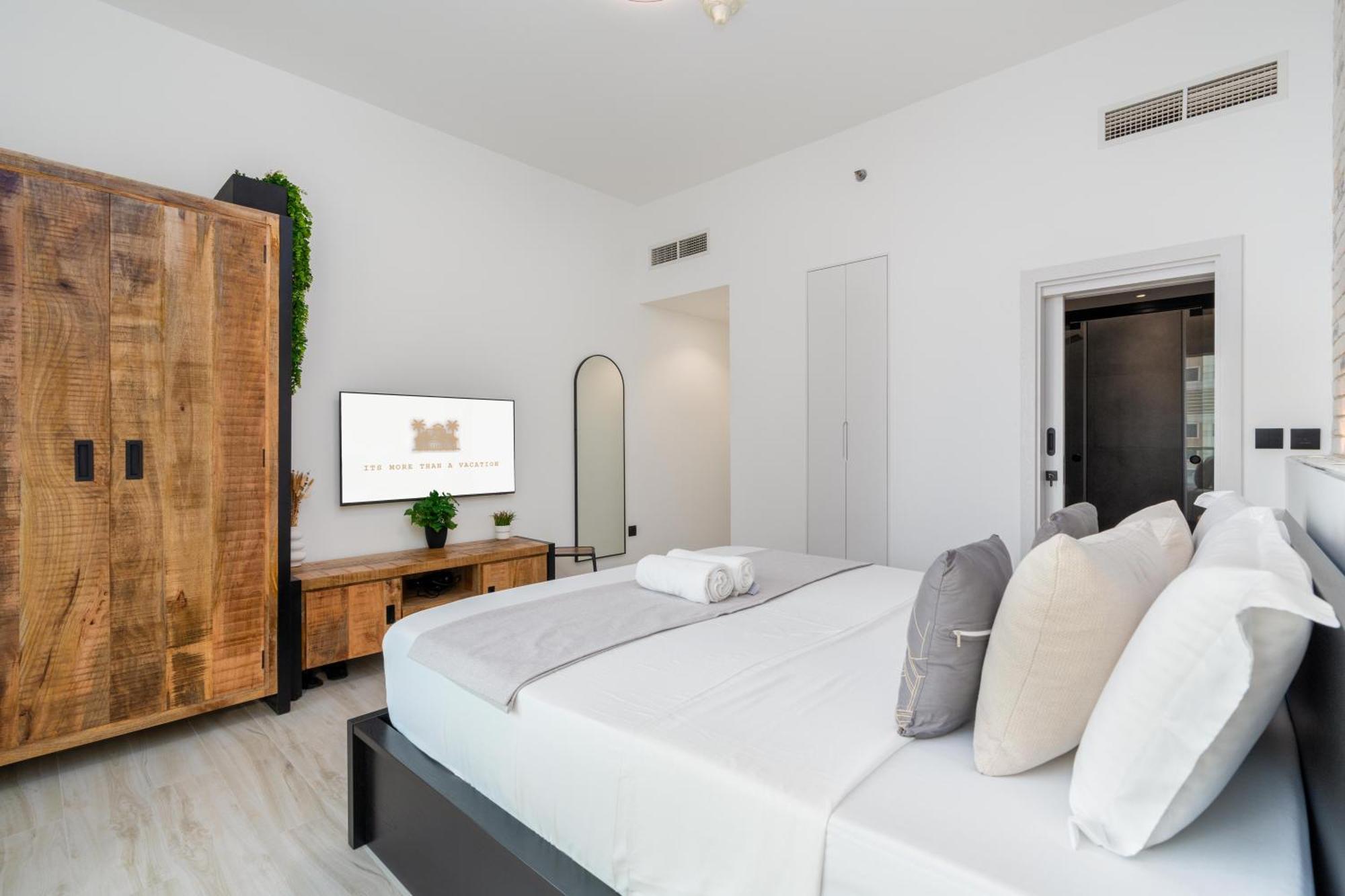 The Luxe Marina Experience - Stylish 2br With Sweeping Balcony Views For Total Relaxation Appartement