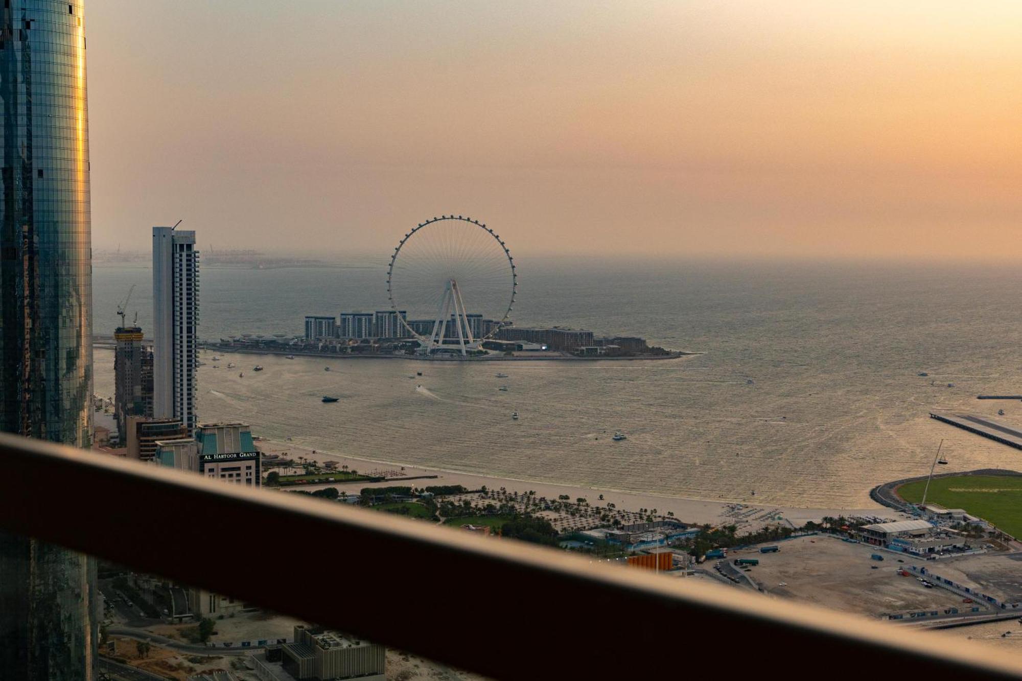Appartement The Luxe Marina Experience - Stylish 2br With Sweeping Balcony Views For Total Relaxation Dubai