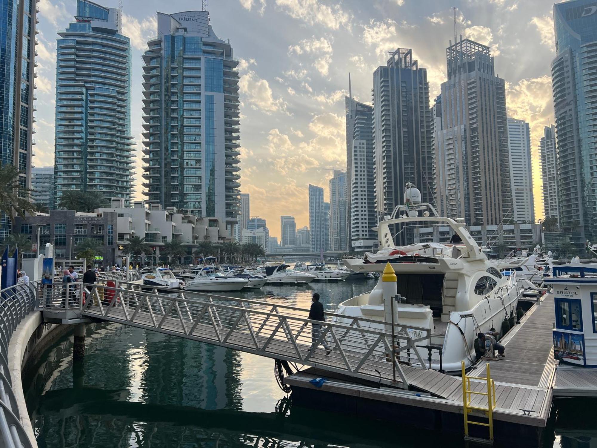 Apartment 1 Bedroom Flat, Luxury Amenities, Opp & Club With Free Parking In Marina *