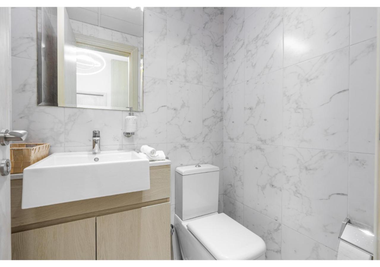 Appartement Modern 1br Dania 1 With Private Balcony By Vibel *