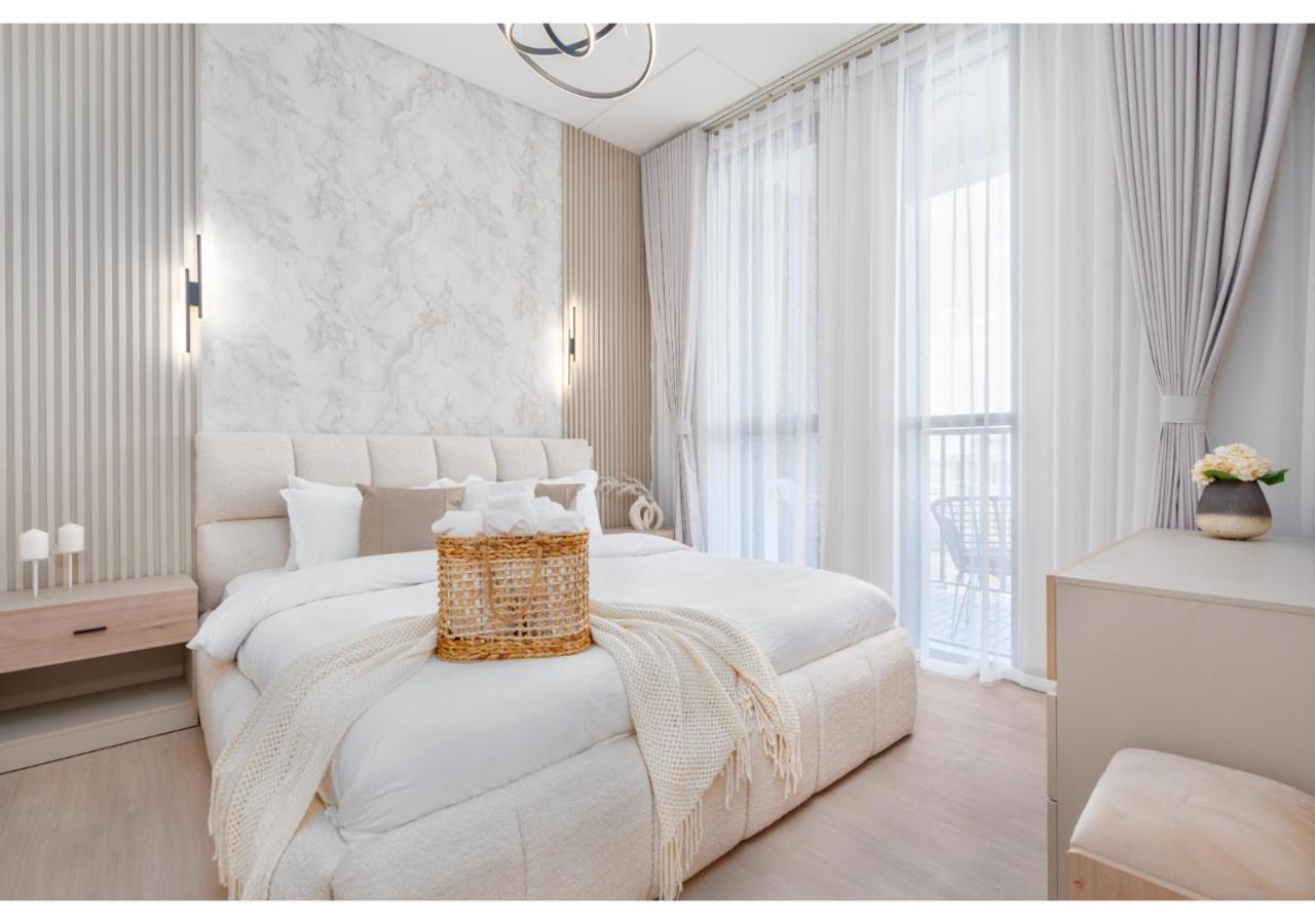 Modern 1br Dania 1 With Private Balcony By Vibel Dubái