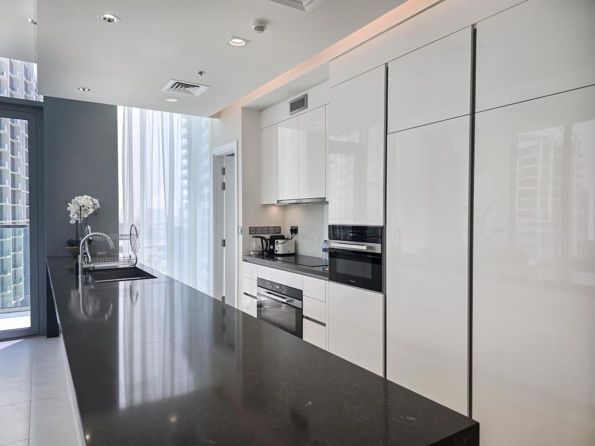 Apartment Easygo-luxury 2br & Maids With Lagoon View