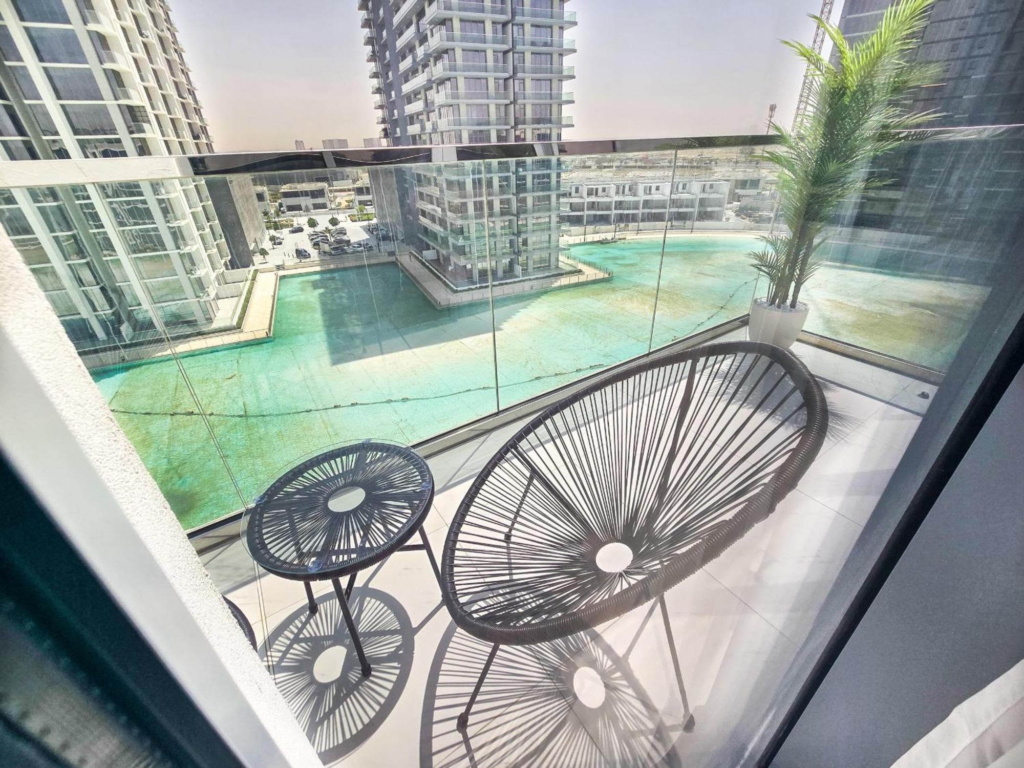 Apartment Easygo-luxury 2br & Maids With Lagoon View