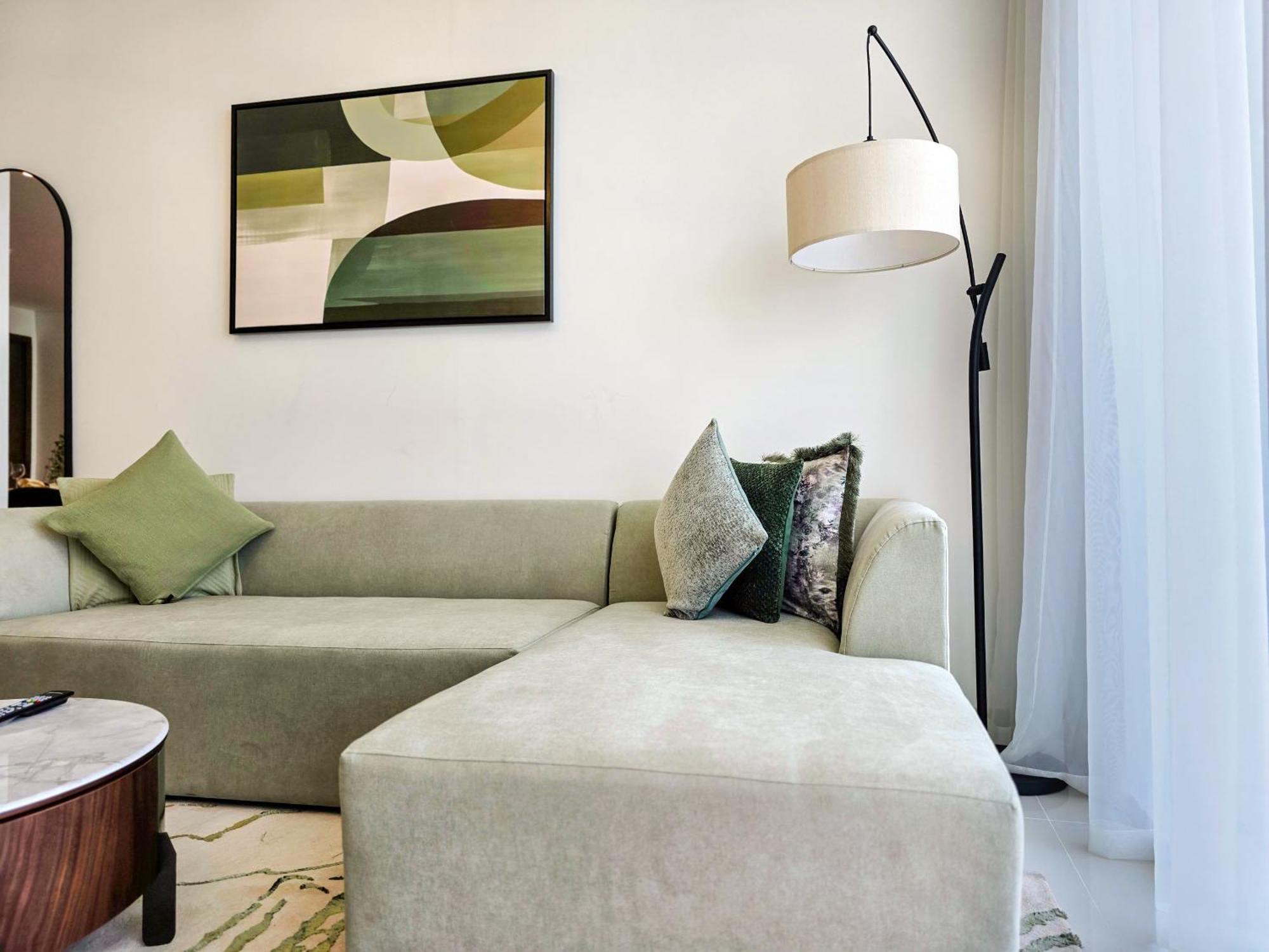 Easygo- Beachfront 2bdr In Harbor- Isle Apartment *