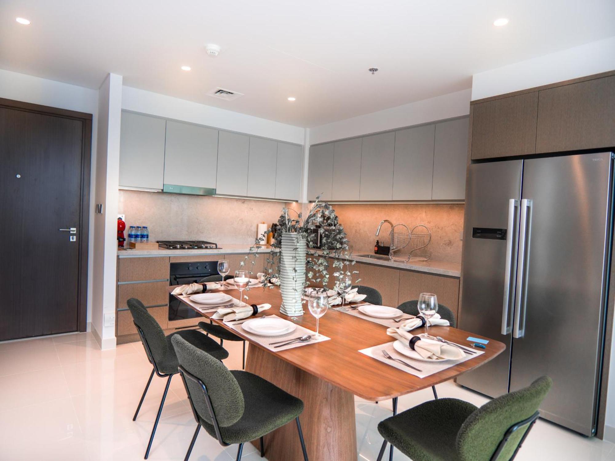 Easygo- Beachfront 2bdr In Harbor- Isle Dubai
