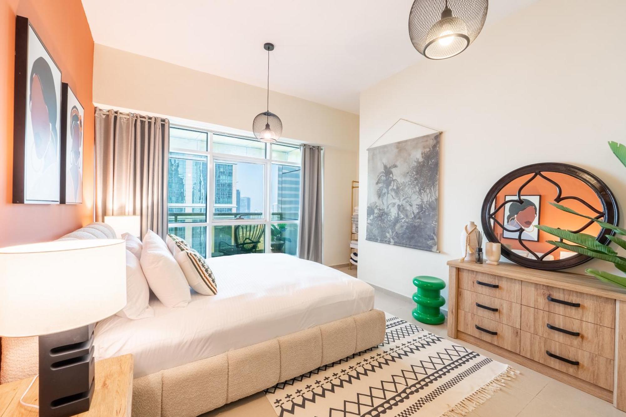 Lejlighed Stylish 1br Apartment! Near Metro & Stroll To Marina Dubai
