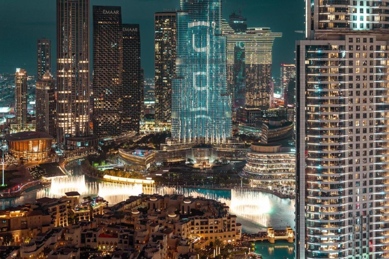 5 Minute Walk To The Fountains! Full Burj Khalifa View! 5-star Pool & Gym! Dubái