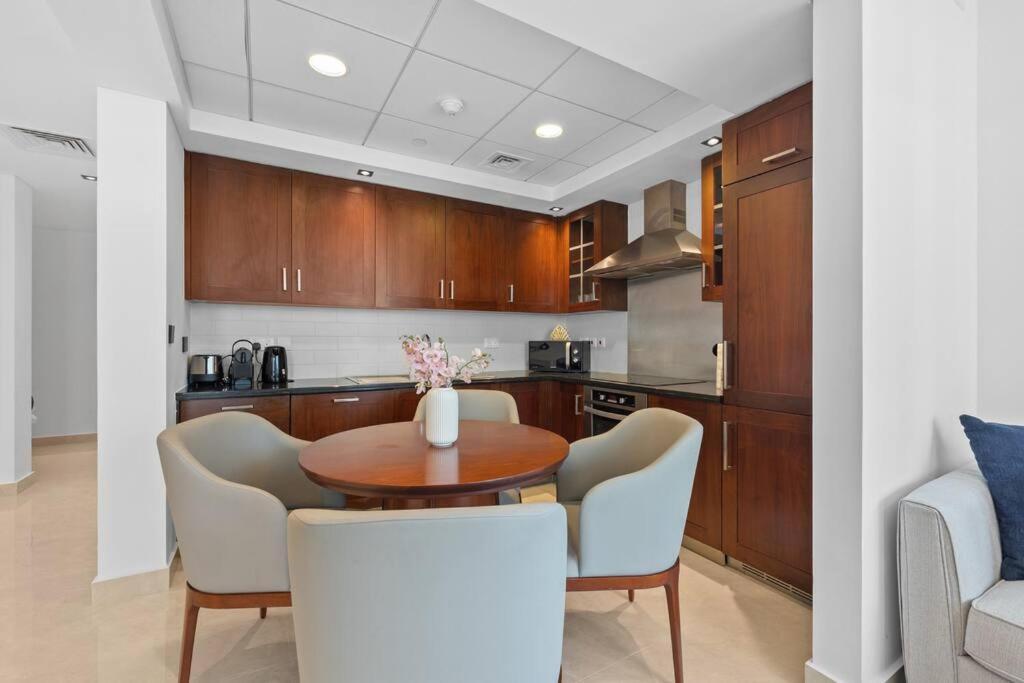 Bellavista - 29 Blvd - 2 Bedroom Fabulous Fountain View Dubái