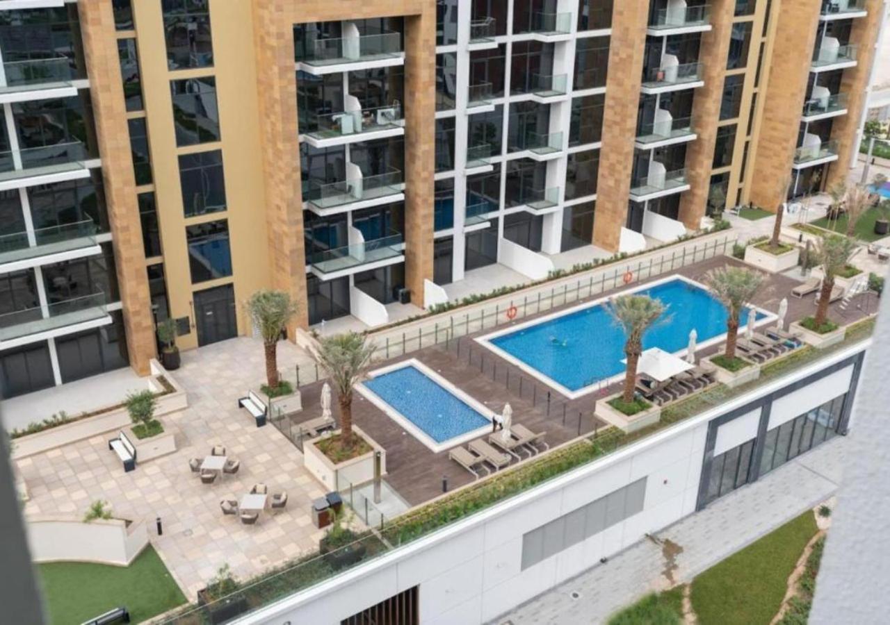 At Azizi 25 In Meydan By Vibel Dubaï