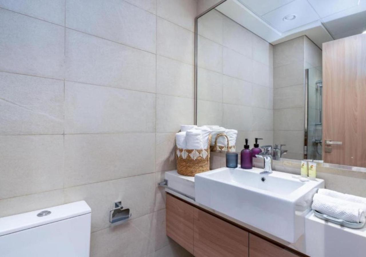 Appartement At Azizi 25 In Meydan By Vibel *